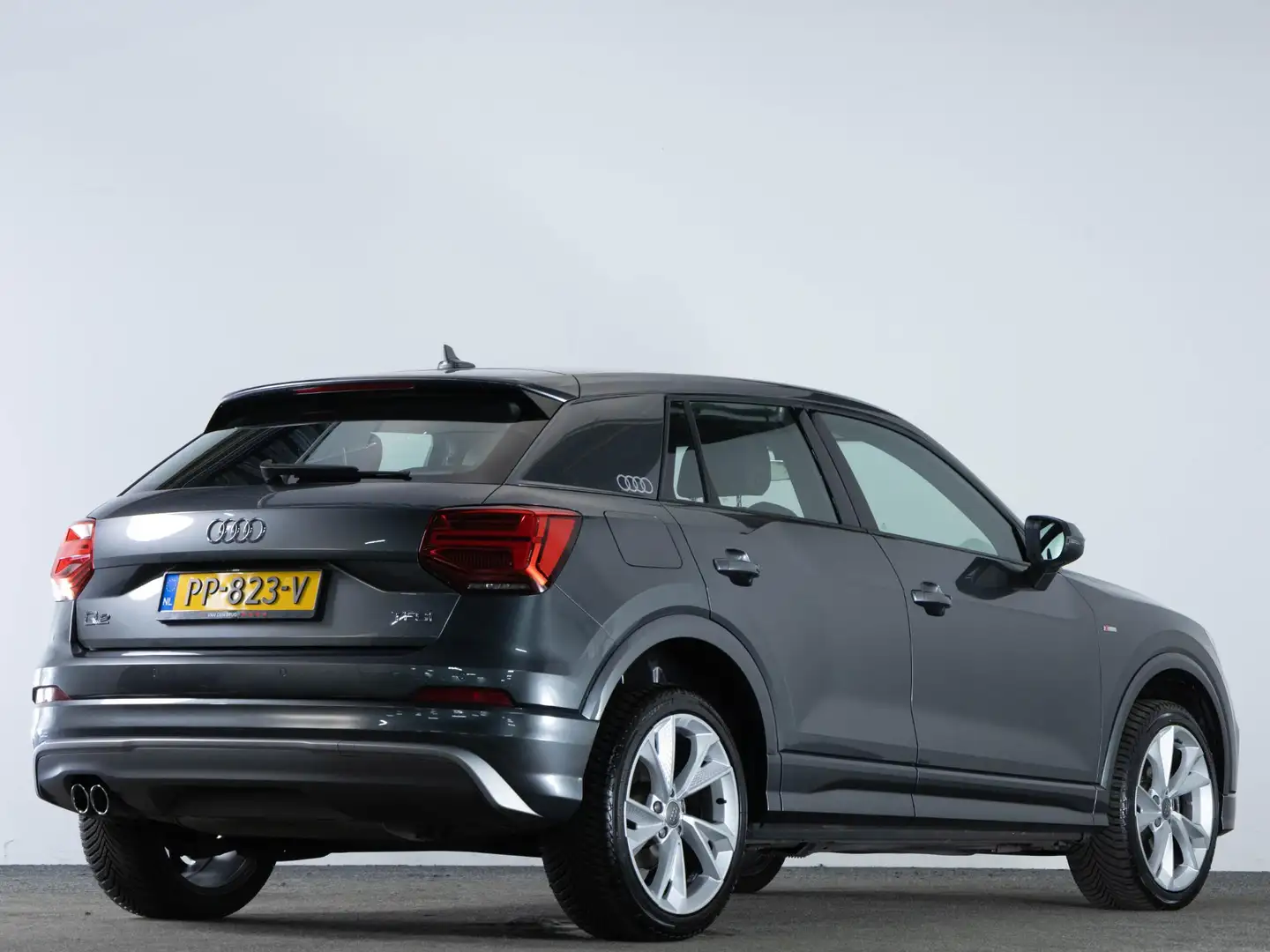Audi Q2 S-line 1.4 TFSI 150pk S-Tronic | LED | Navigatie | Gris - 2
