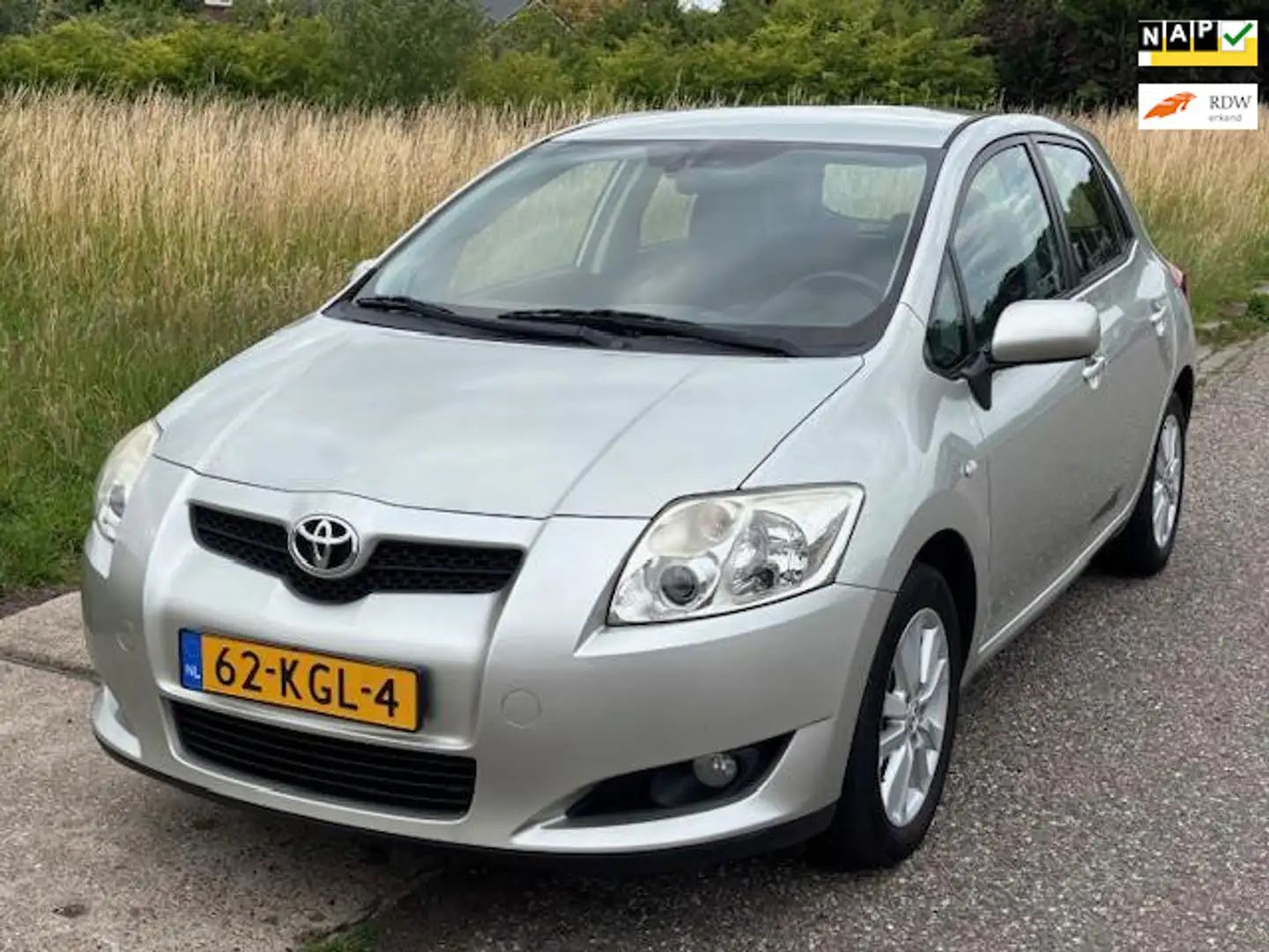 Toyota Auris 1.6-16V Luna 5-Drs Automaat ECC Audio-CD/MP3 Navig Grijs - 1