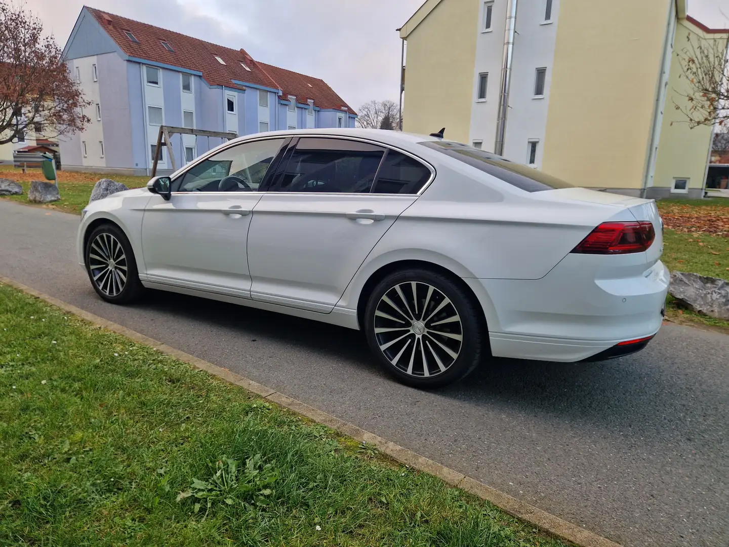 Volkswagen Passat Passat Elegance 2,0 SCR TDI DSG Elegance - 2