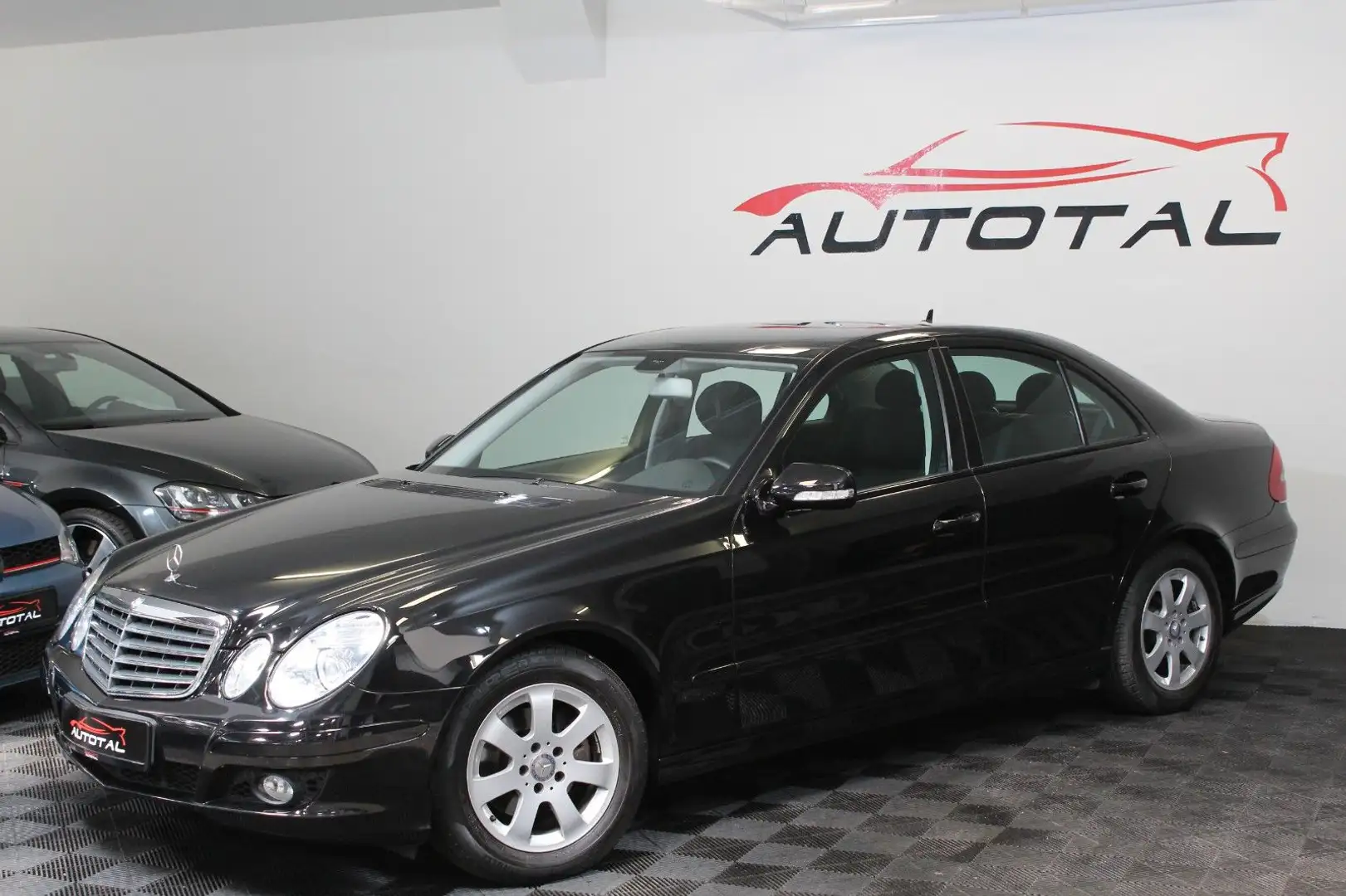 Mercedes-Benz E 200 CDI*Limousine*Tempomat* NUR 77tkm! * Negro - 2