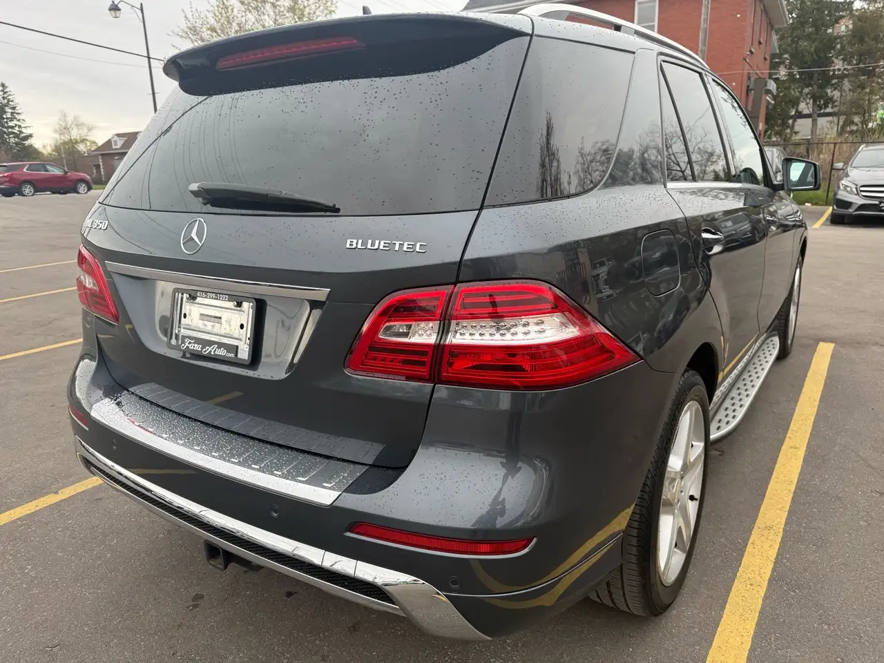 Mercedes-Benz M-Class снимка Mercedes-Benz M-Class