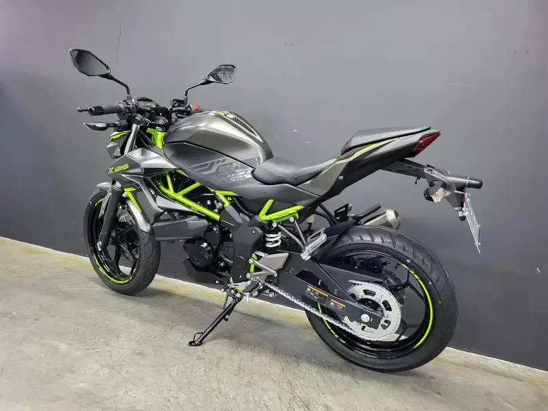 Kawasaki Z 125 - foto 6