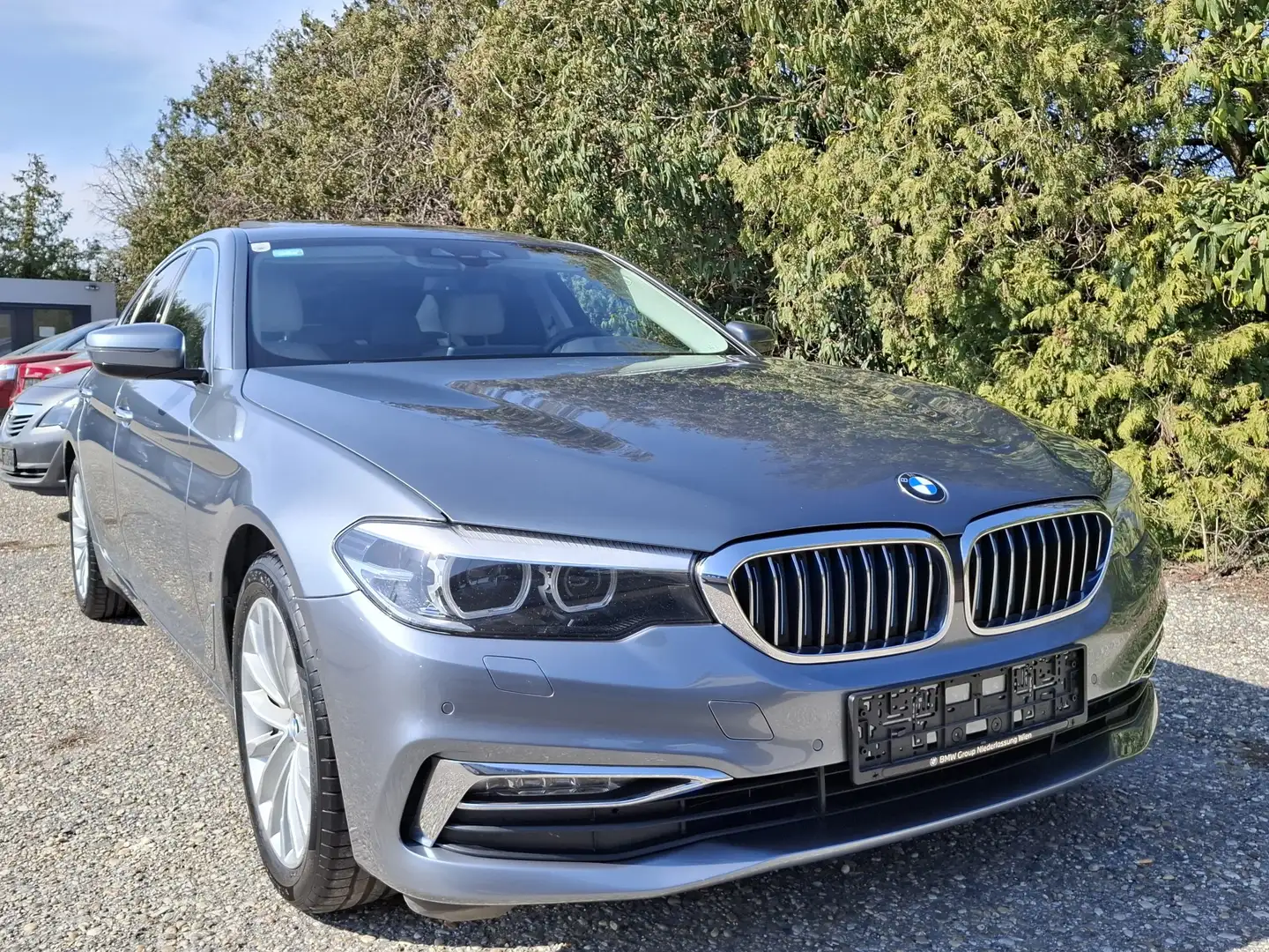 BMW 530 e iPerformance Luxury Line +Schiebedach Grau - 2
