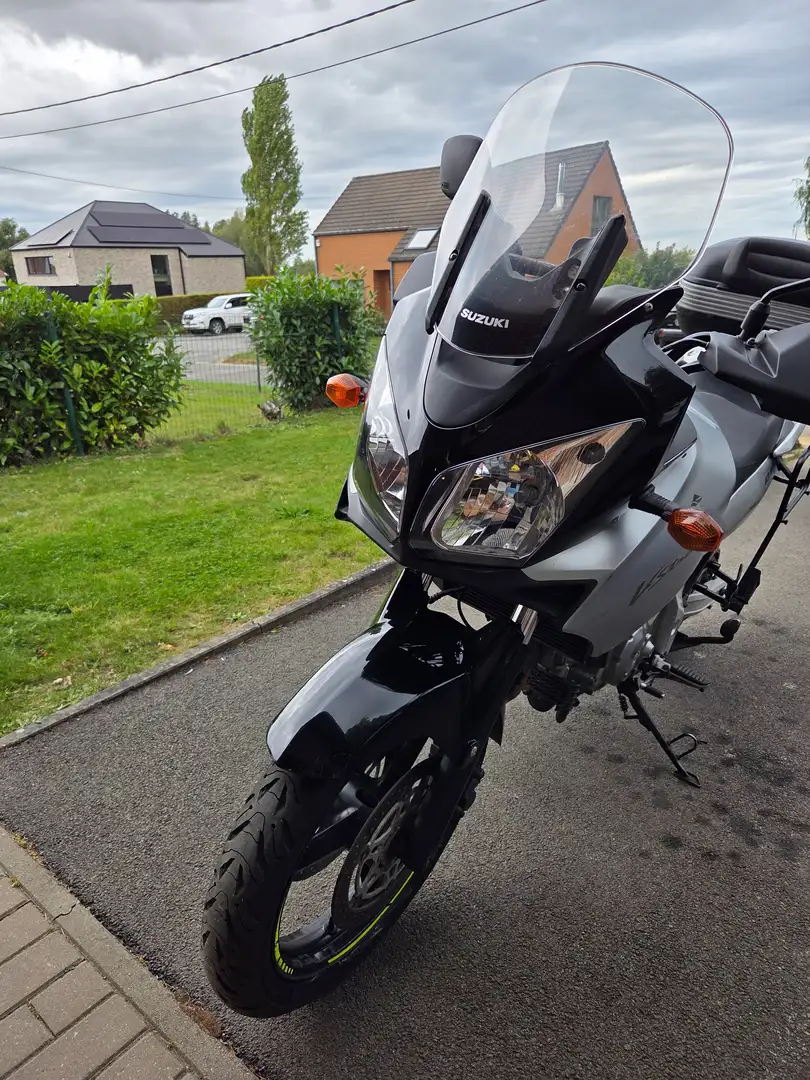 Suzuki V-Strom 650 Zilver - 2