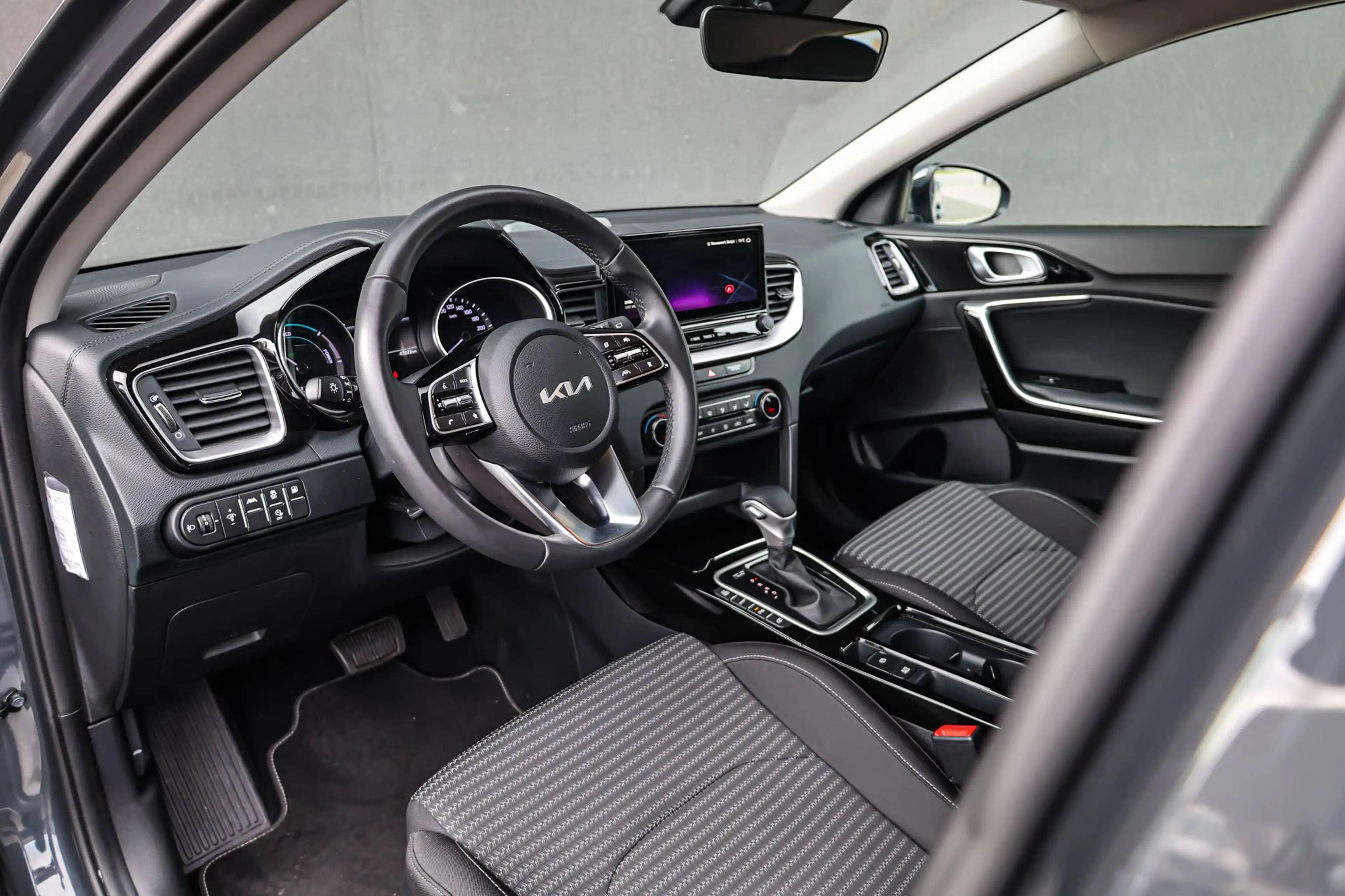 Kia XCeed XCeed PHEV 1.6 GDi Business Line DCT — photo 12