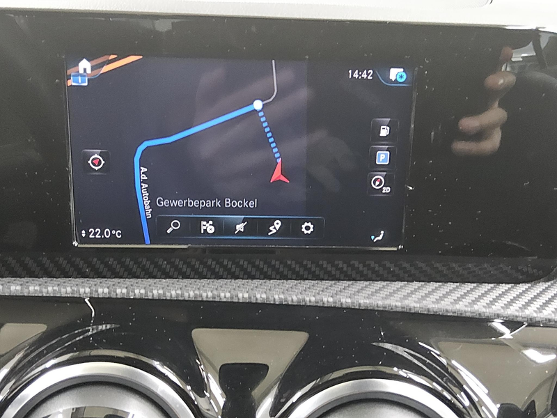 Mercedes-Benz CLA 250 e T-Leder Navi LED RFK MBUX — photo 8