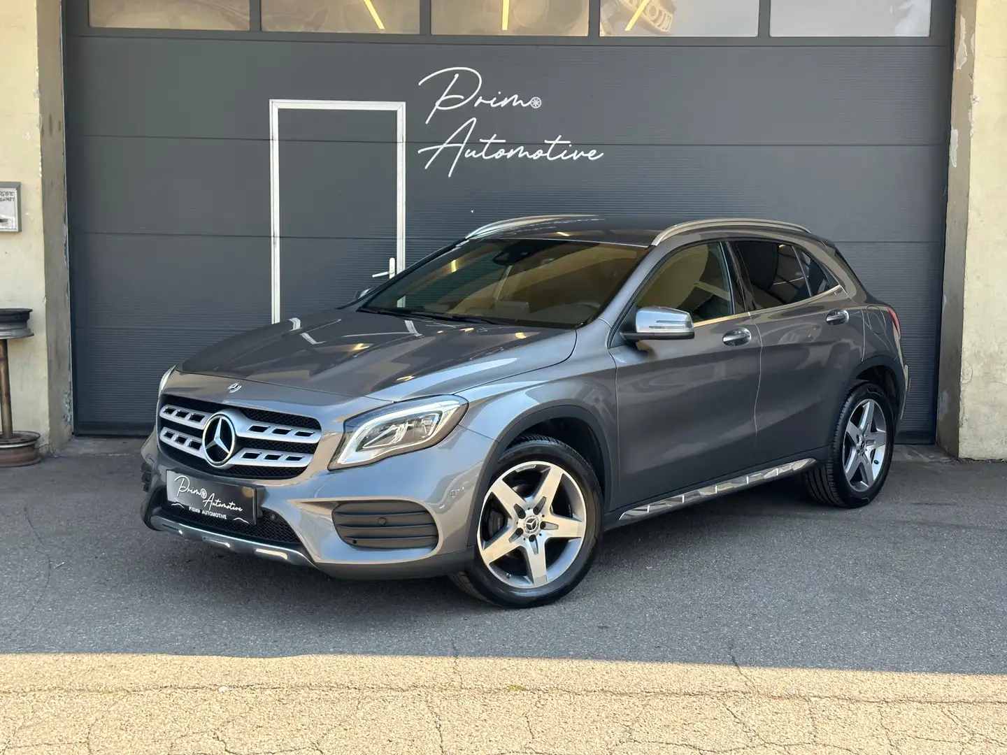 Mercedes-Benz GLA 200 d 4MATIC AMG-Line 9G-Tronic LED* NAVI* ab€179,- Grau - 2