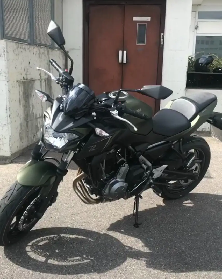 Kawasaki Z 650 Verde - 1