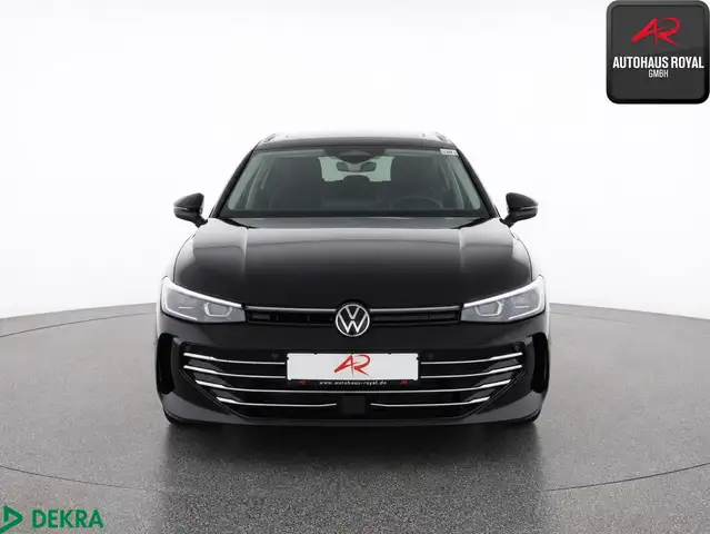 Volkswagen Passat view 8