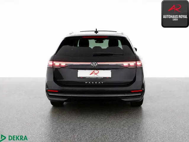 Volkswagen Passat view 4