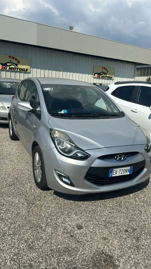 Hyundai iX20 1.4 CRDI 77 CV Comfort Grigio - 1