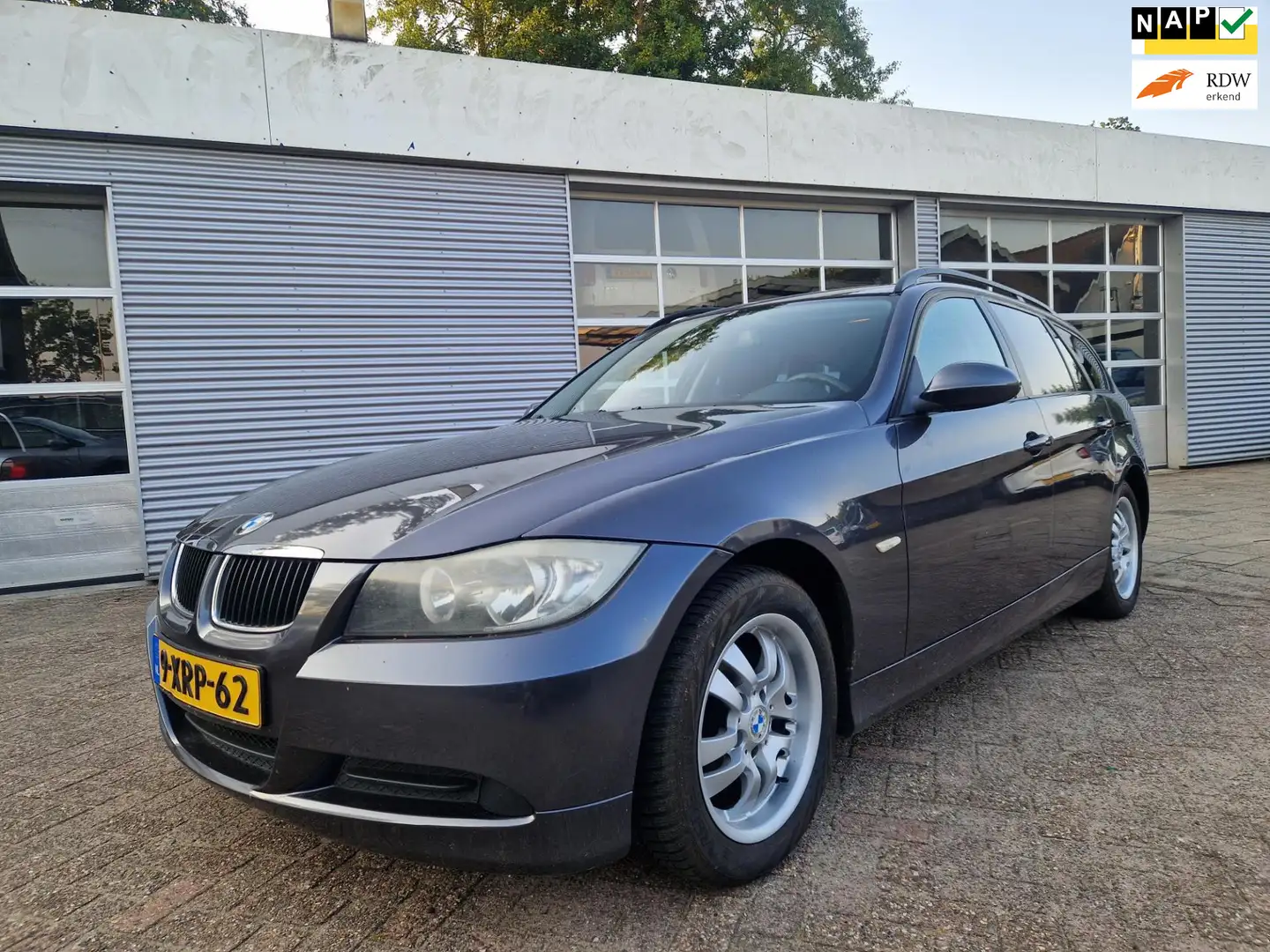 BMW 318 3-serie Touring 318i ( EXPORTPRICE / MOTORPROBLEM) Grijs - 1