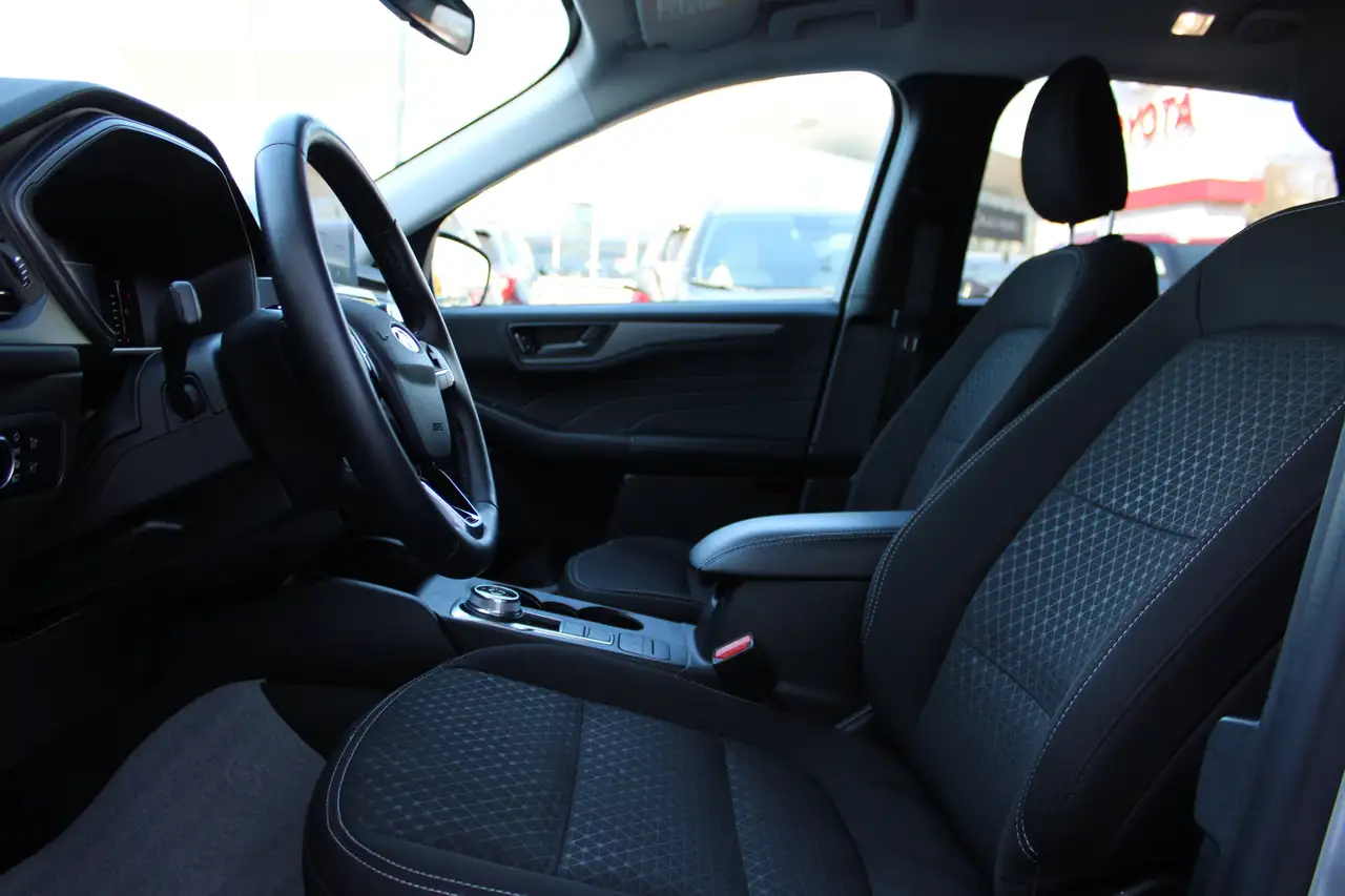 Ford Escape снимка Ford Escape