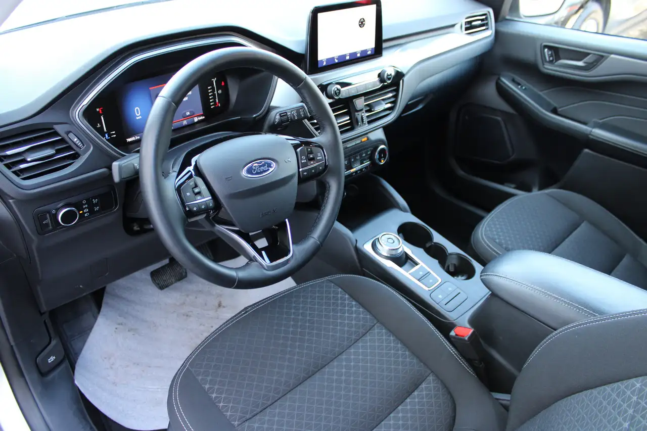 Ford Escape снимка Ford Escape
