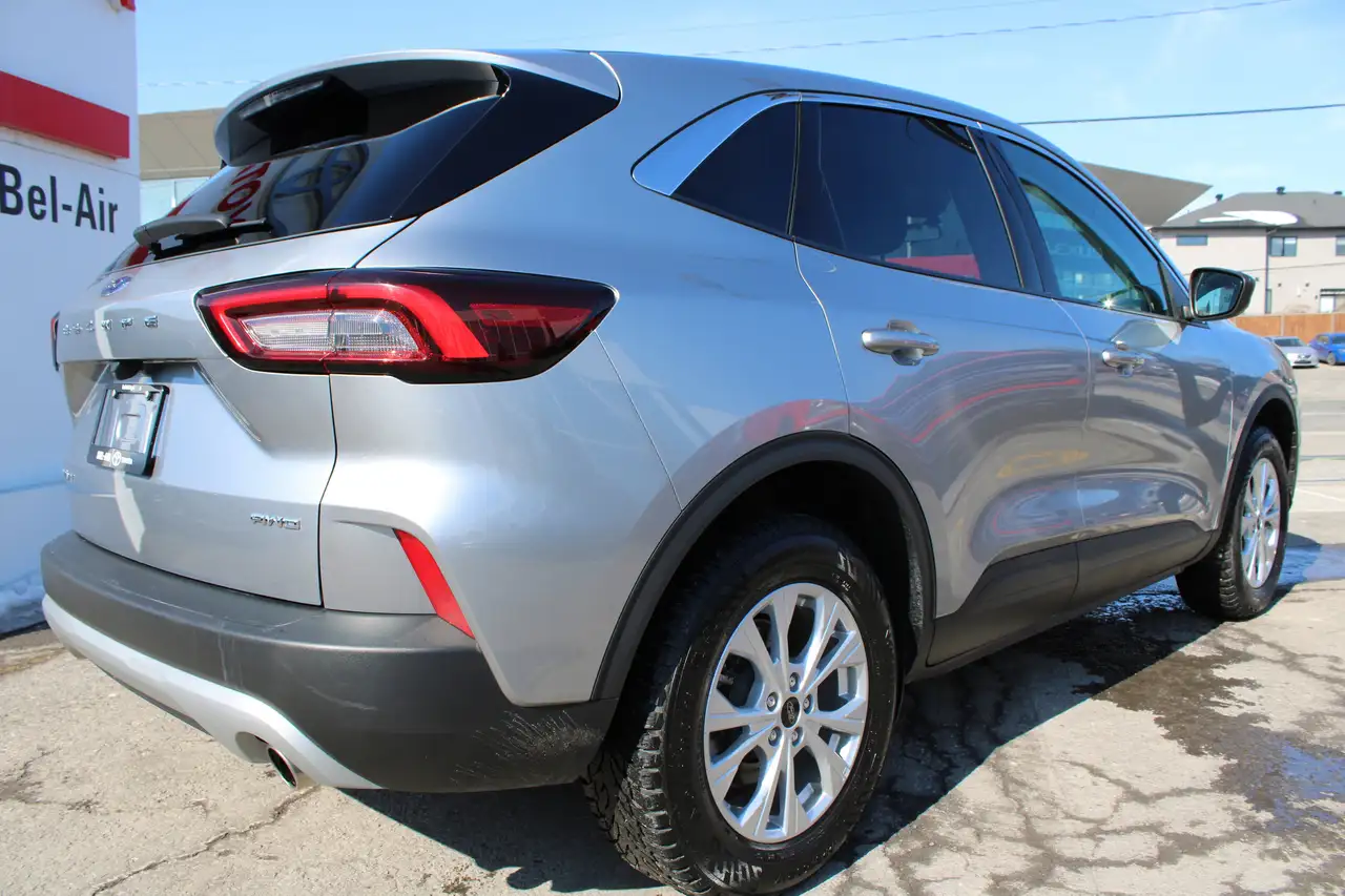 Ford Escape снимка Ford Escape