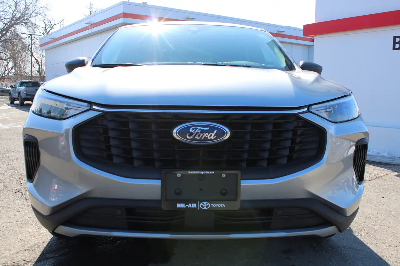 Ford Escape снимка Ford Escape