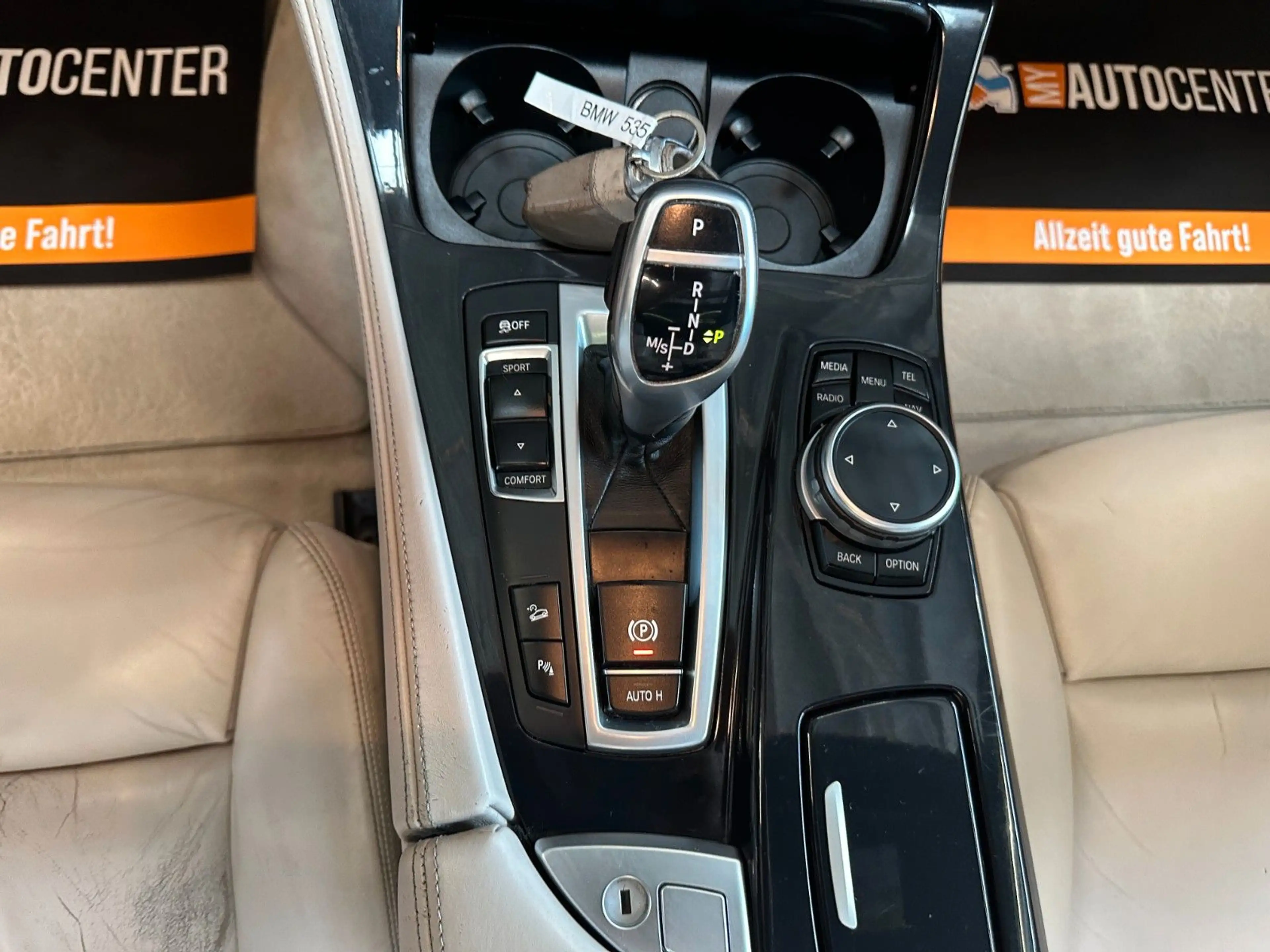 BMW 535 *KEYLES*HEAD-UP*PANO*MEMORY*B&O*AHK*4-ZONEN* — photo 10