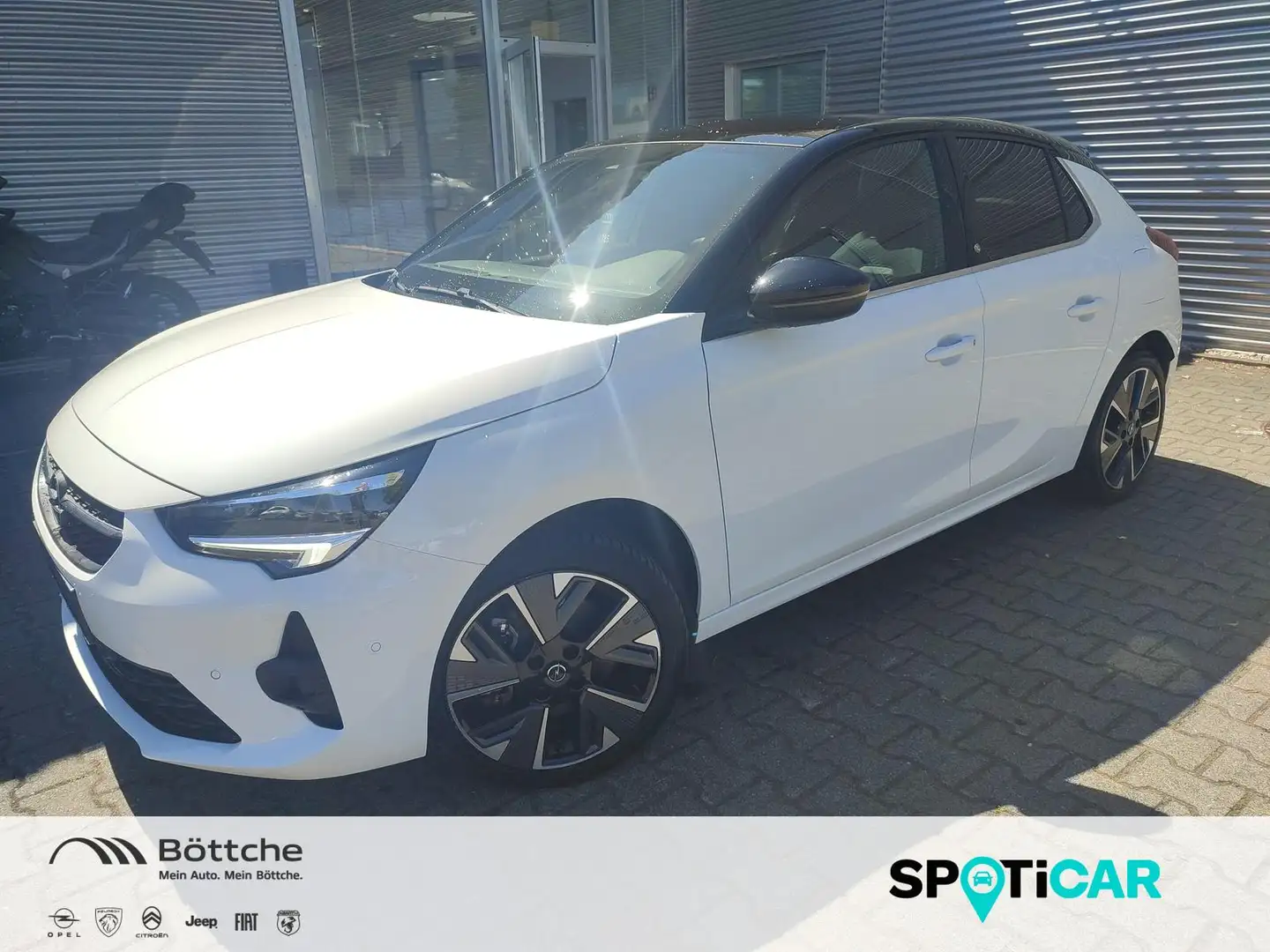 Opel Corsa e Ultimate PANORAMADACH*ALCANTARA*NAVI*LED*KAMERA Weiß - 1