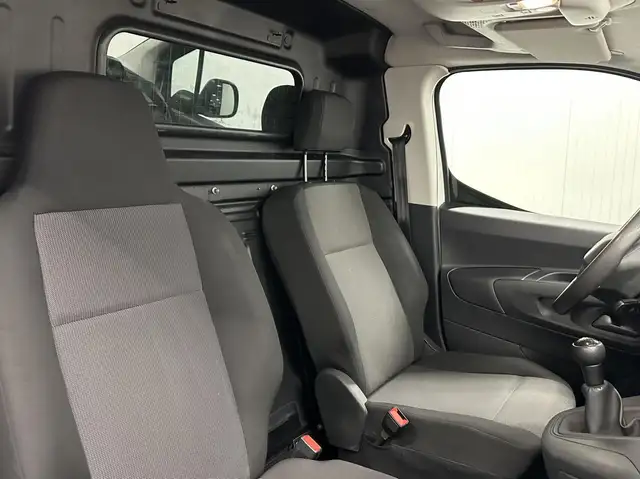 Peugeot Partner view 11