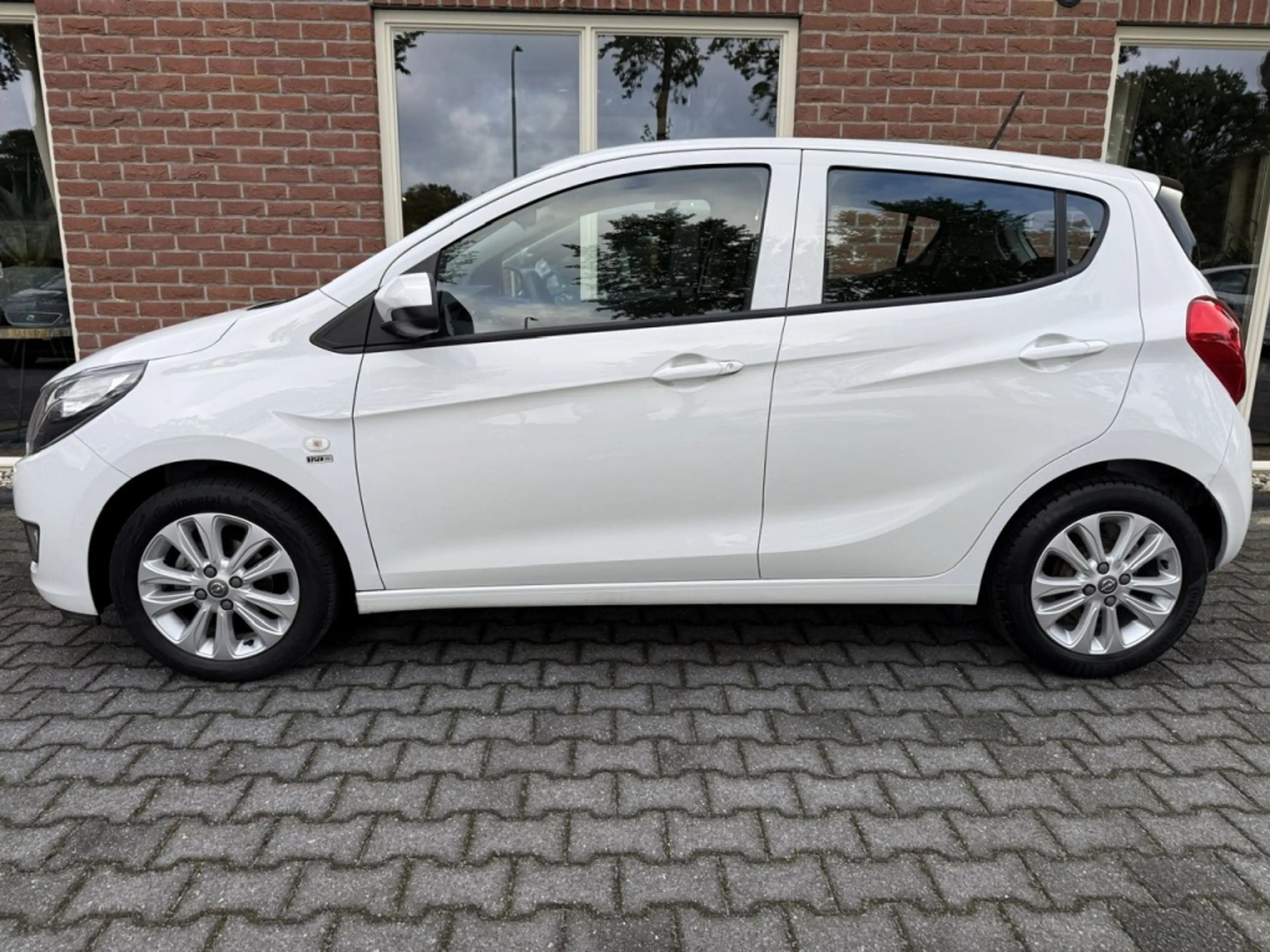 Opel Karl 1.0 120 Jaar Edition AIRCO / CRUISE / LICHTMETALEN — photo 2