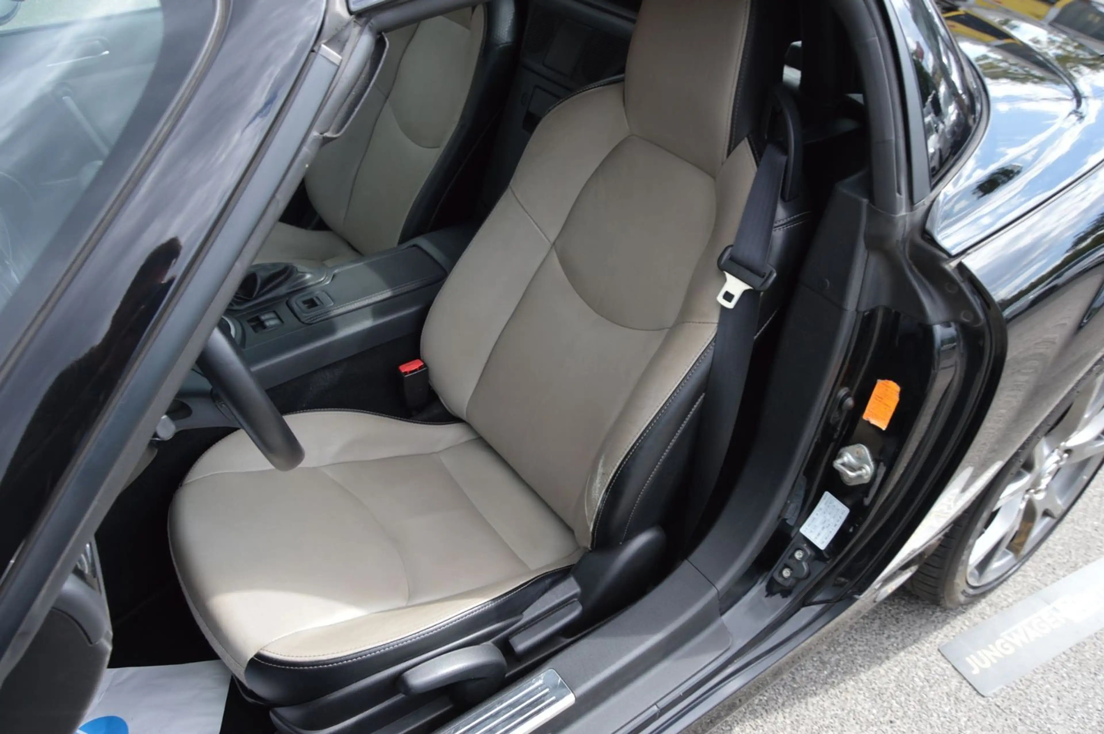 Mazda MX-5 2.0 Sendo"HARDTOP"SITZHZ"NAVI"TEMPOMAT"BT" — photo 8