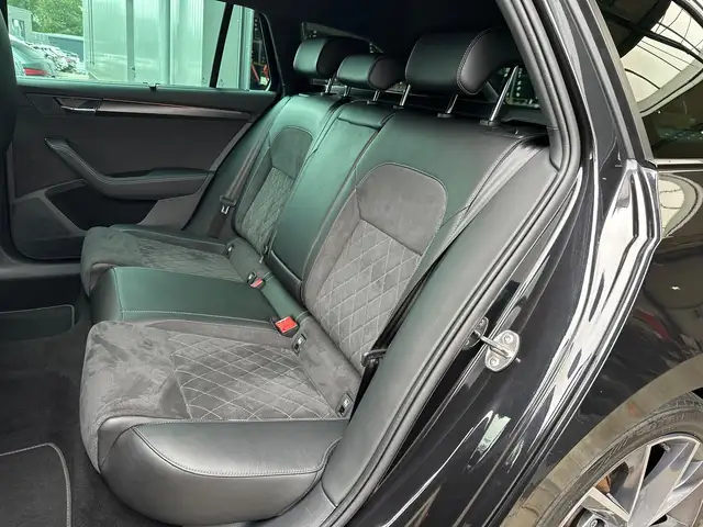Skoda Superb view 14