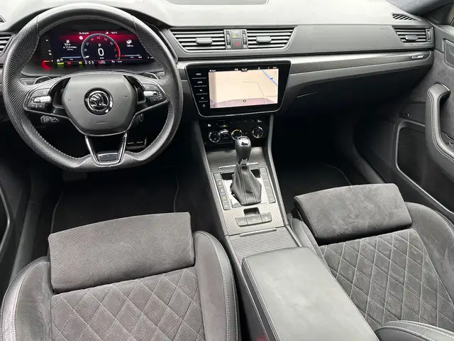 Skoda Superb view 15