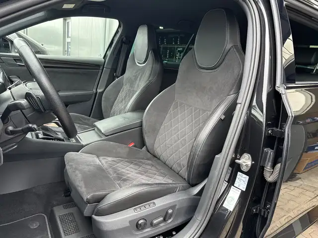 Skoda Superb view 13