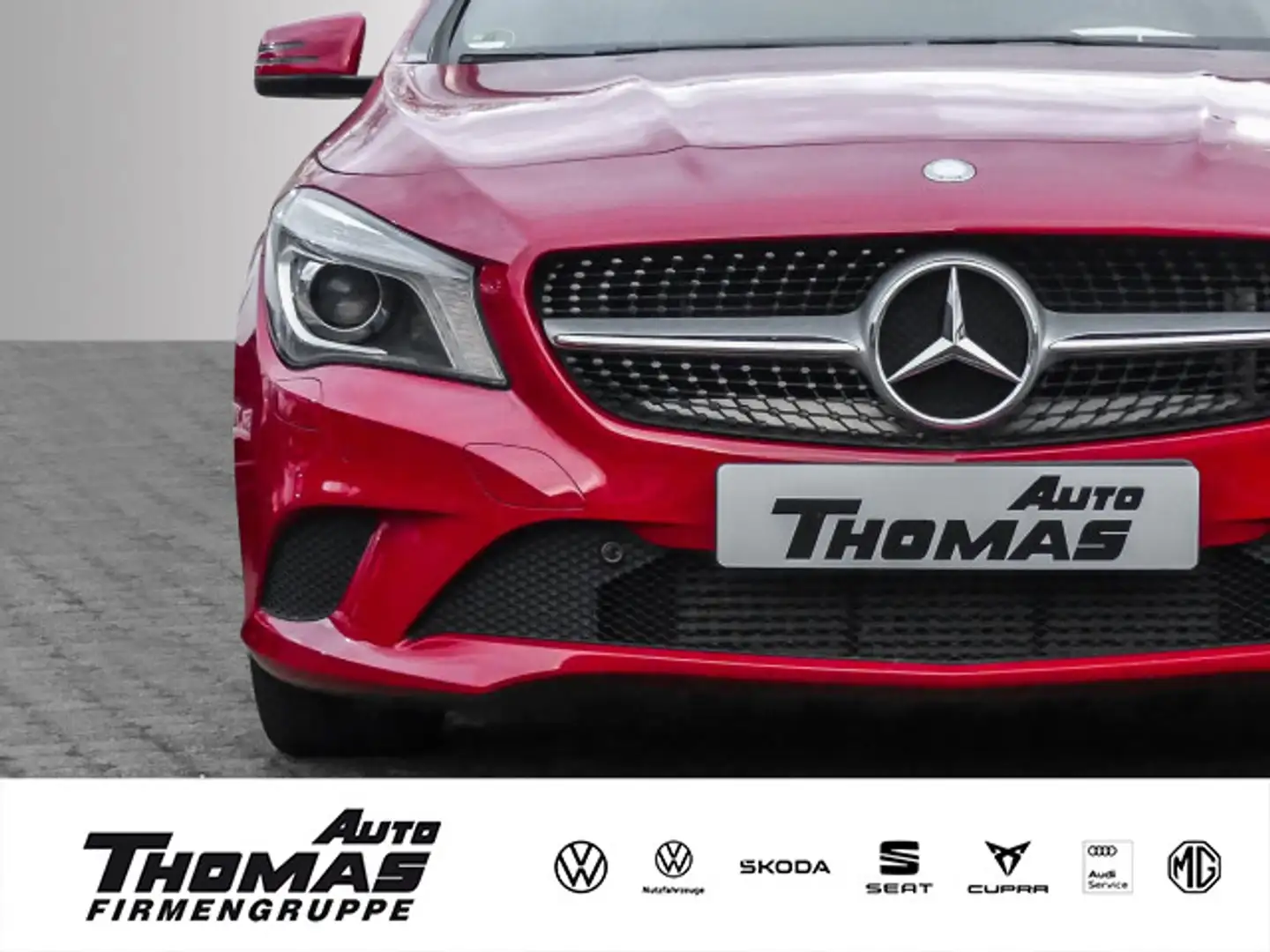 Mercedes-Benz CLA 180 Urban XENON+PDC Rood - 1