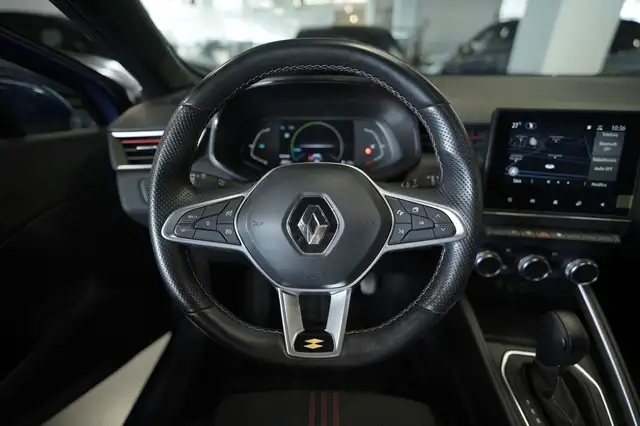 Renault Clio view 15