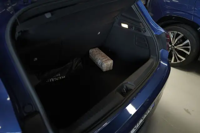 Renault Clio view 11