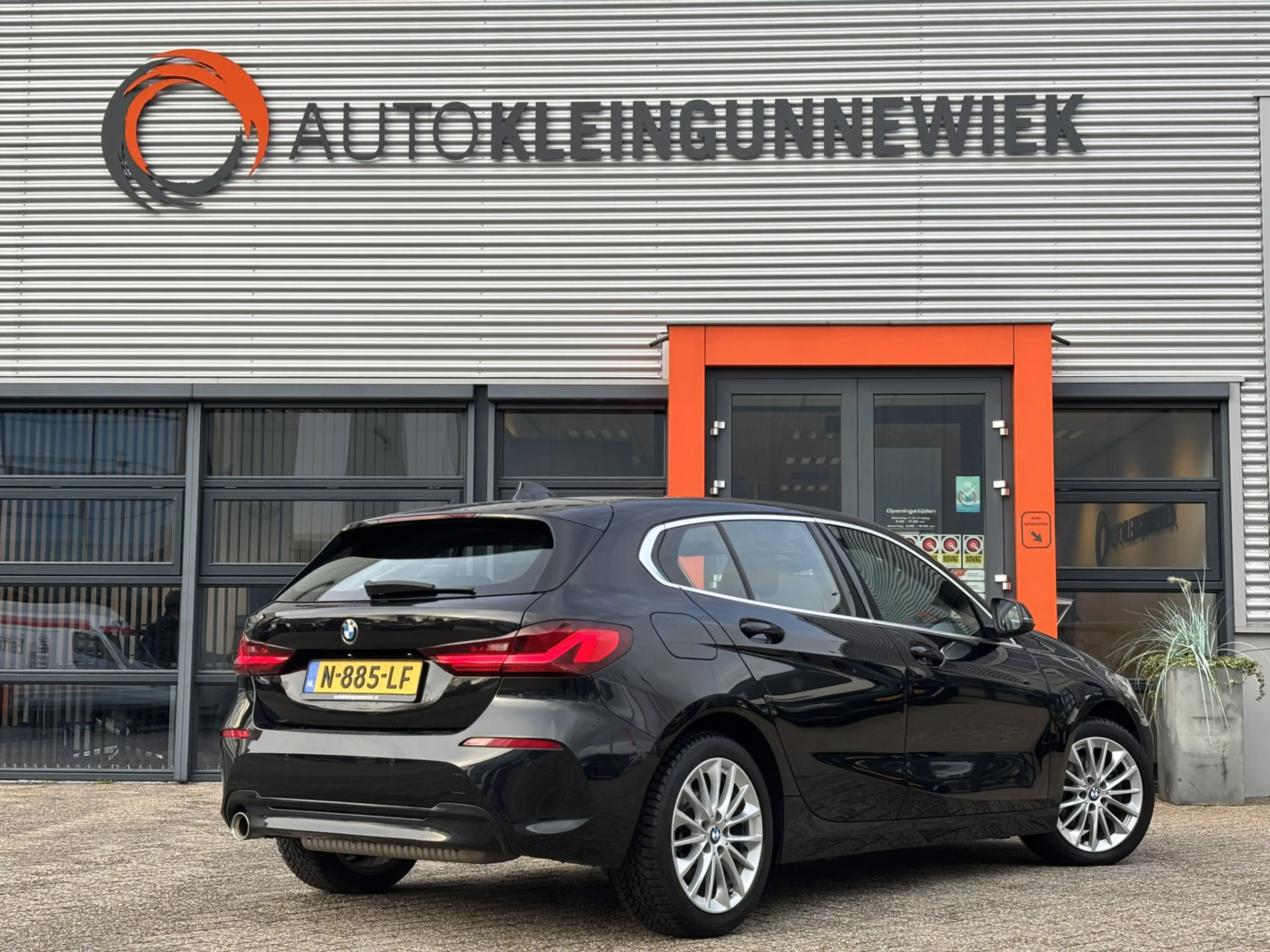 BMW 118 1-serie 118i Business Edition / Schuifkanteldak / — photo 3