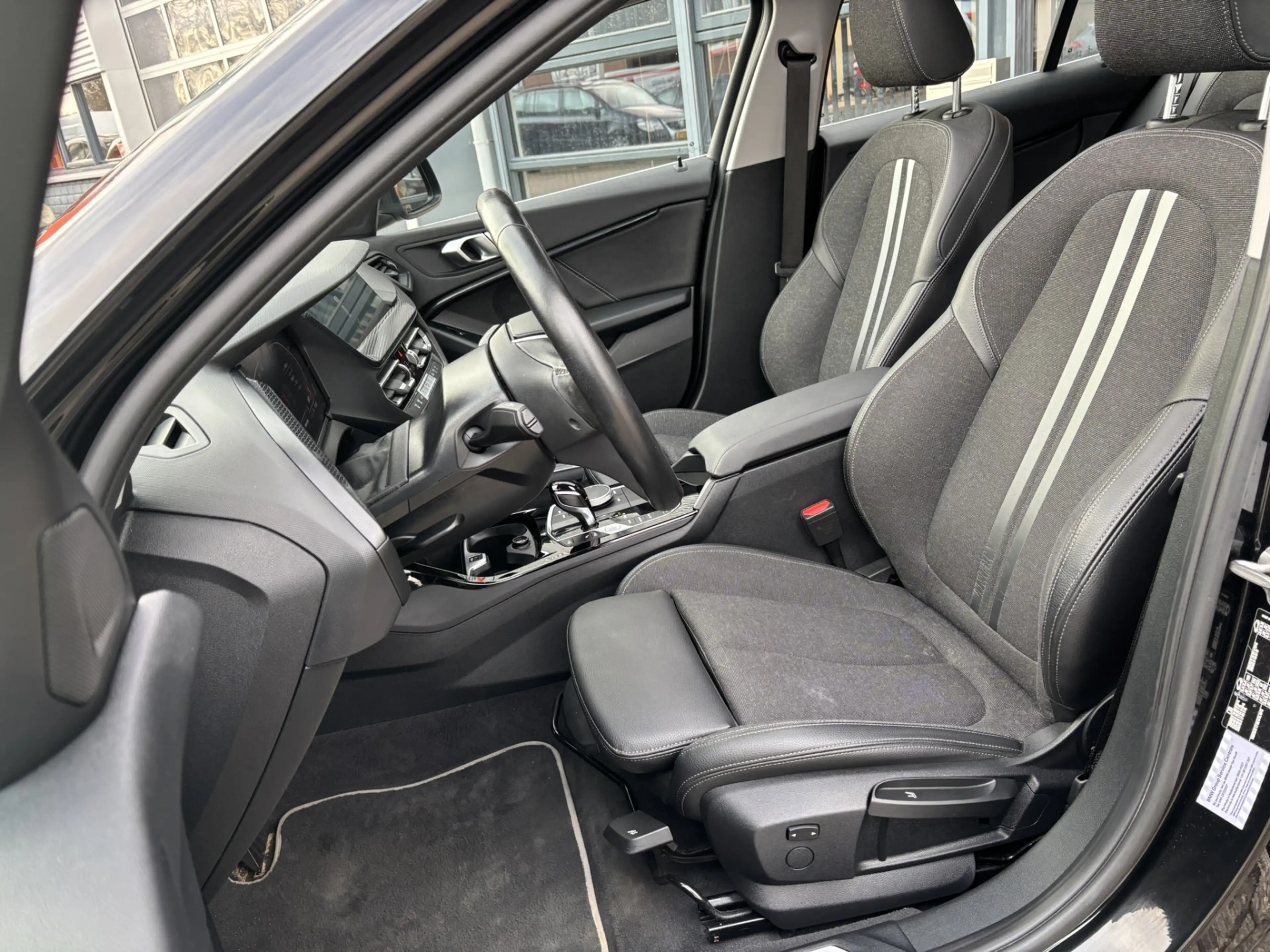 BMW 118 1-serie 118i Business Edition / Schuifkanteldak / — photo 7