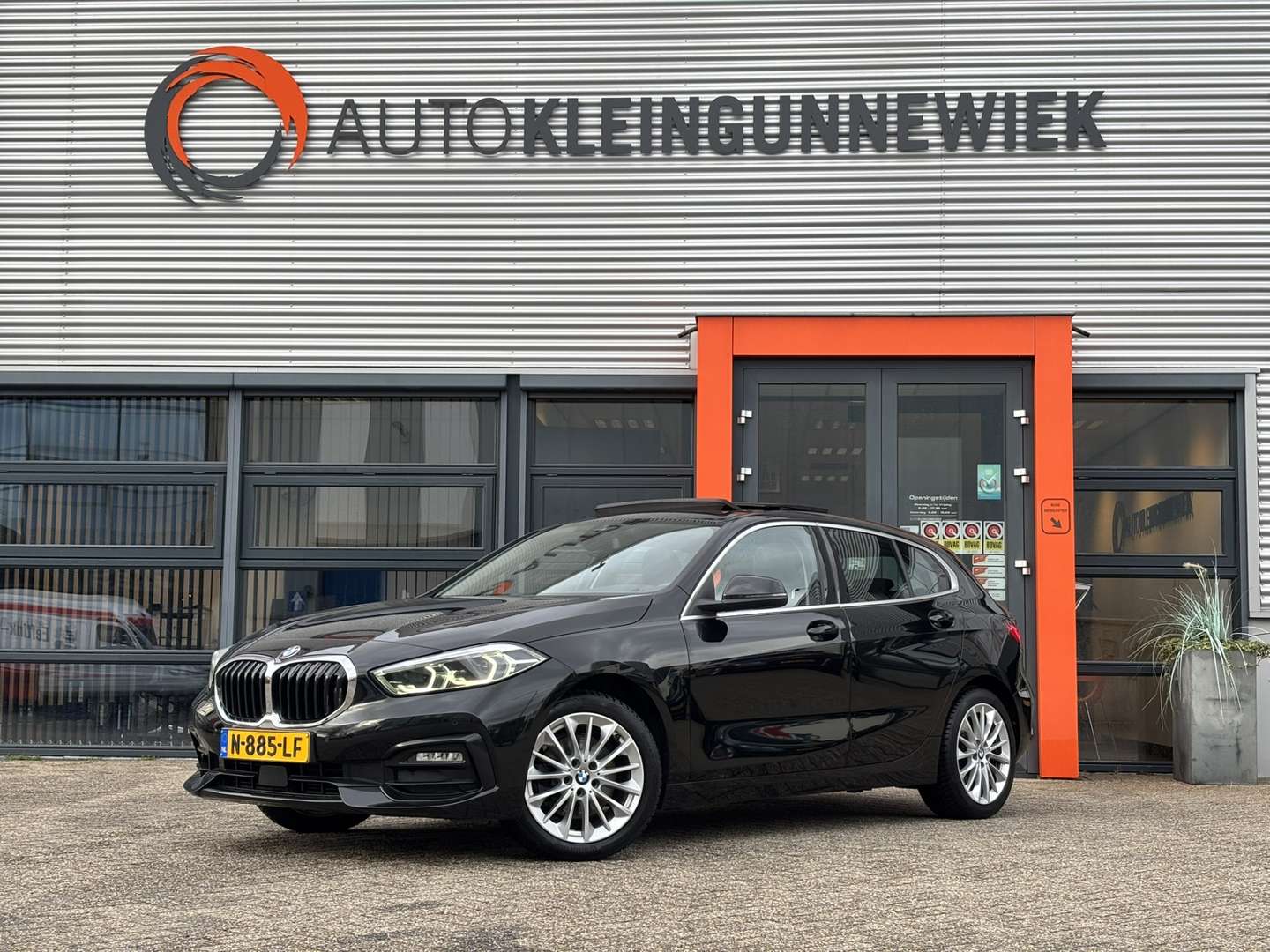 BMW 118 nuo 380 €/ mėn Benzinas 2021m. Hečbekas Automatinė