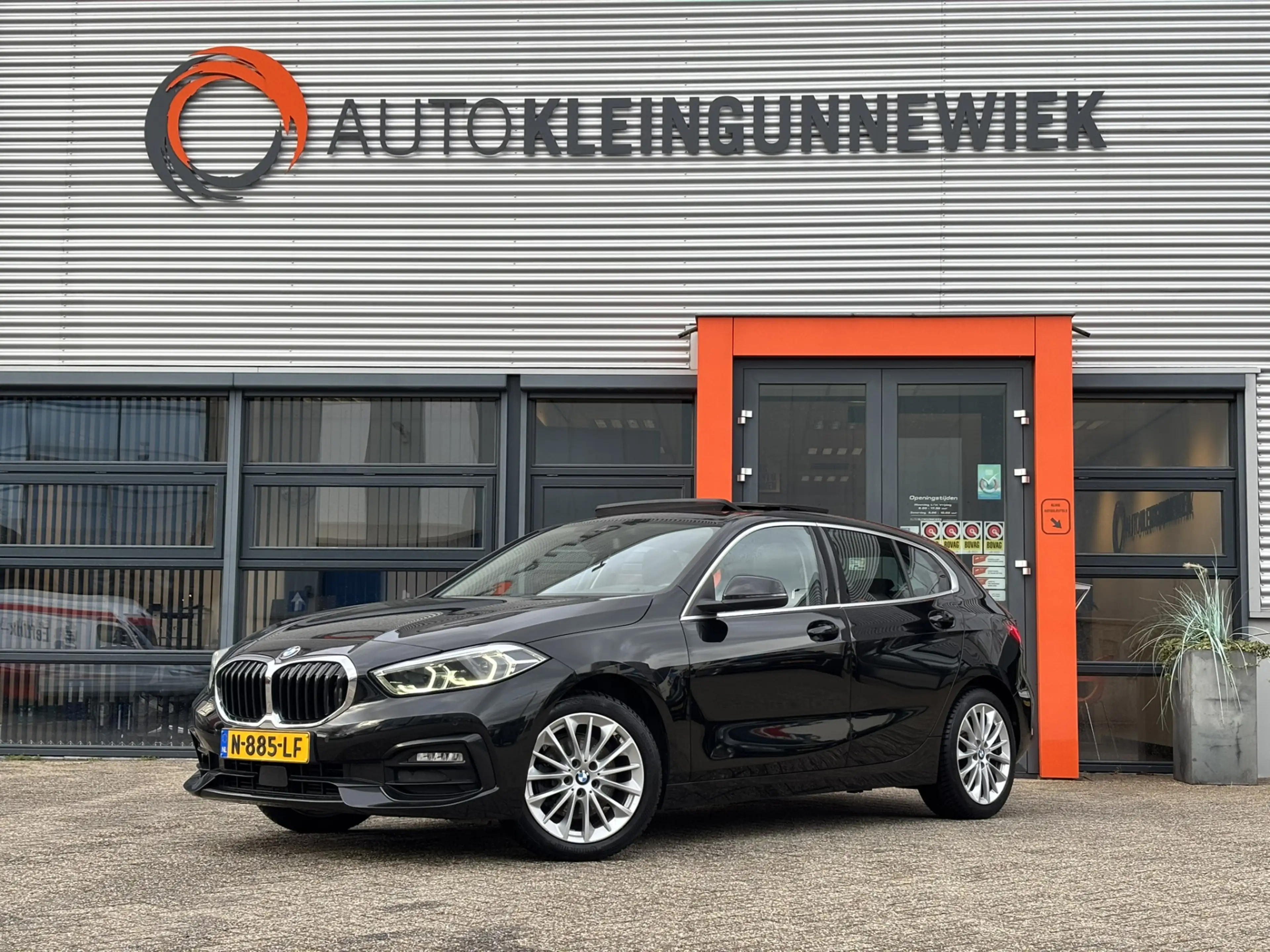BMW 118 1-serie 118i Business Edition / Schuifkanteldak /