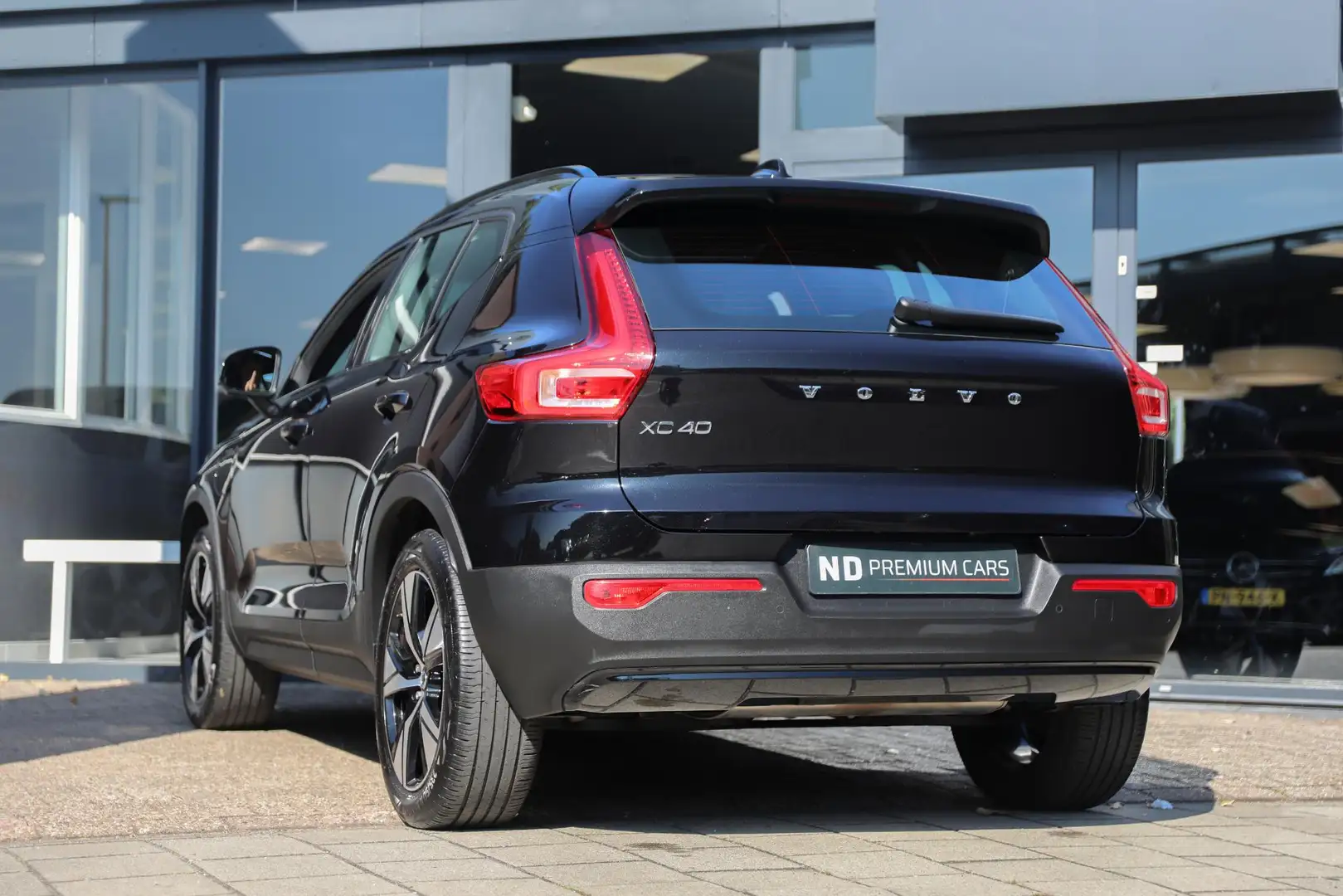 Volvo XC40 1.5 T5 Recharge R-Design | Schuif- opendak | Trekh Noir - 2
