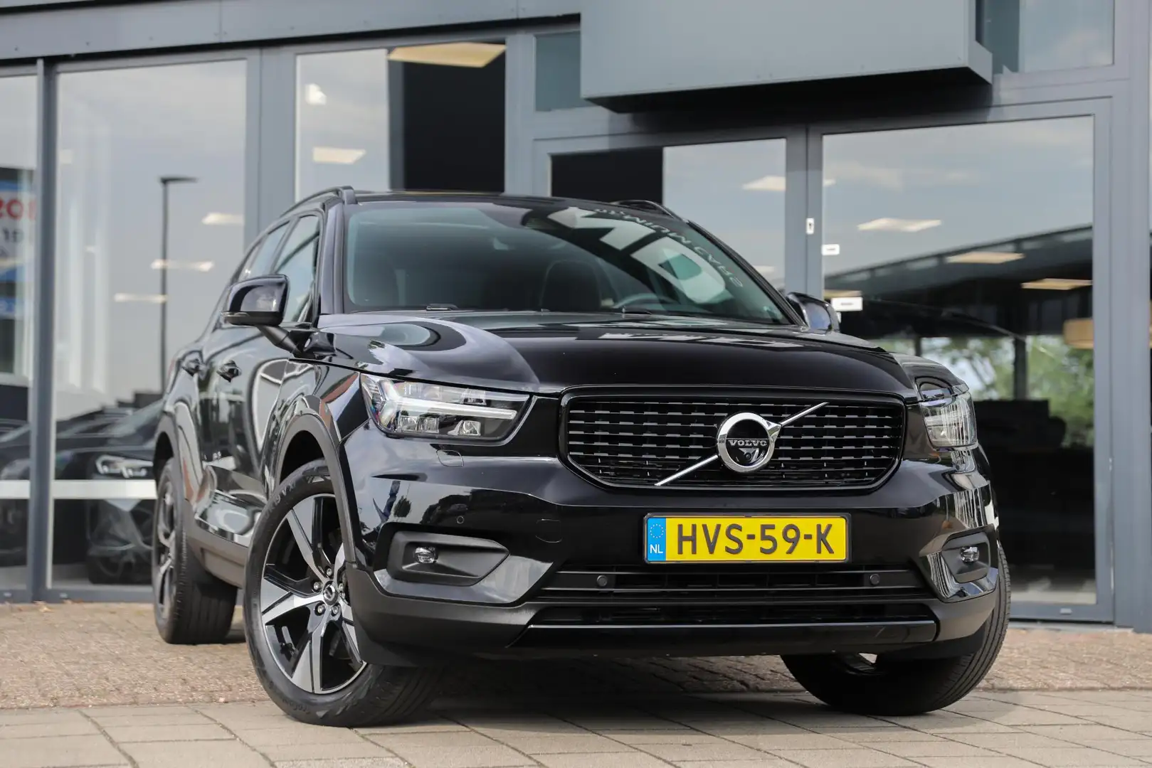 Volvo XC40 1.5 T5 Recharge R-Design | Schuif- opendak | Trekh Zwart - 1