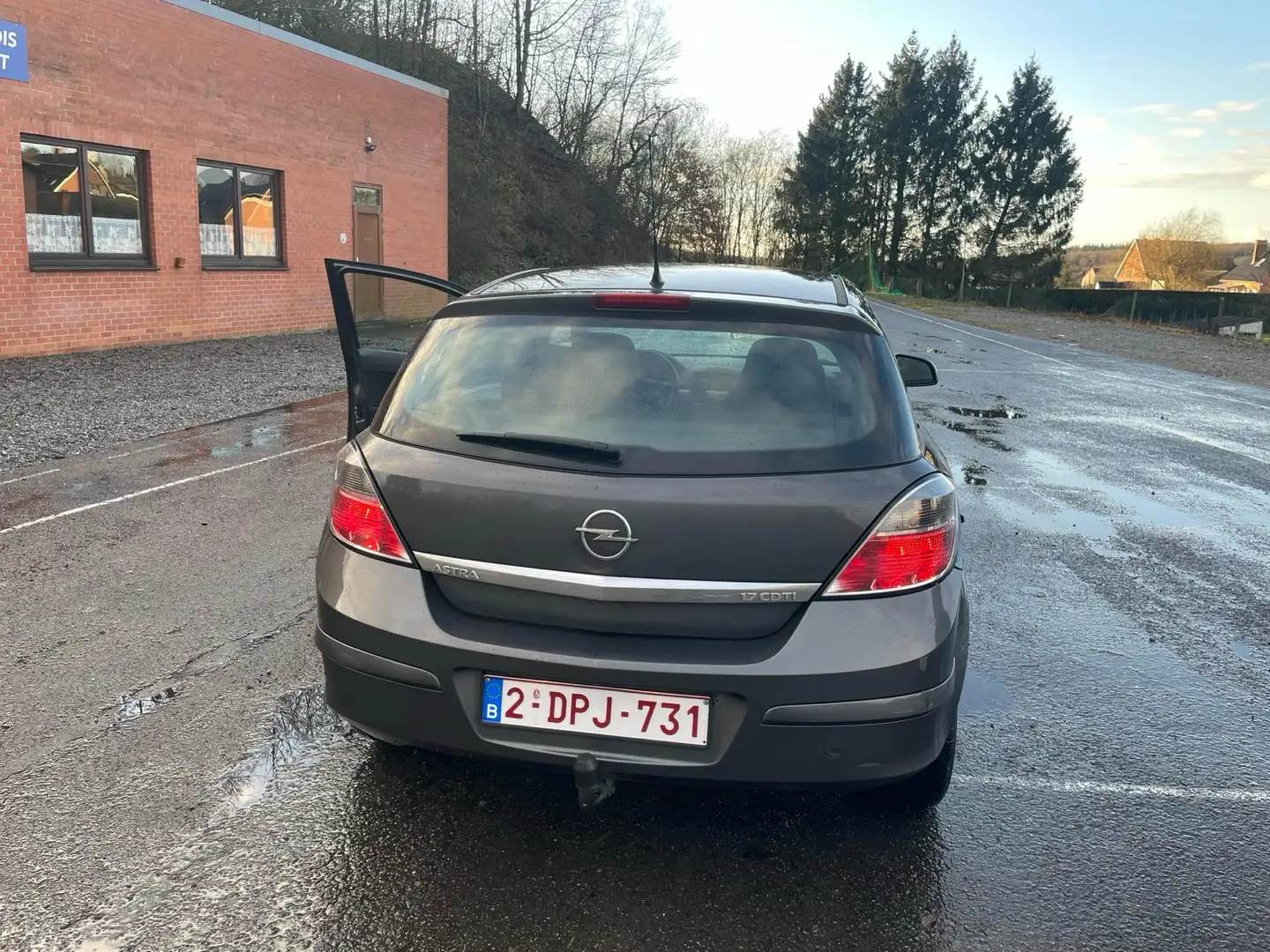 Opel Astra 1.7 CDTi ECOTEC Enjoy DPF Grijs - 2