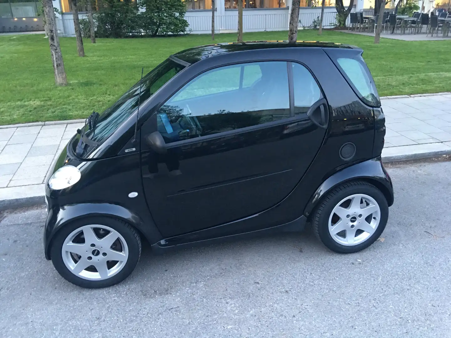 smart forTwo Smart/MCC/8773 Automatik Schwarz - 1