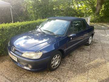 306 Cabriolet 1.6 Saint Tropez