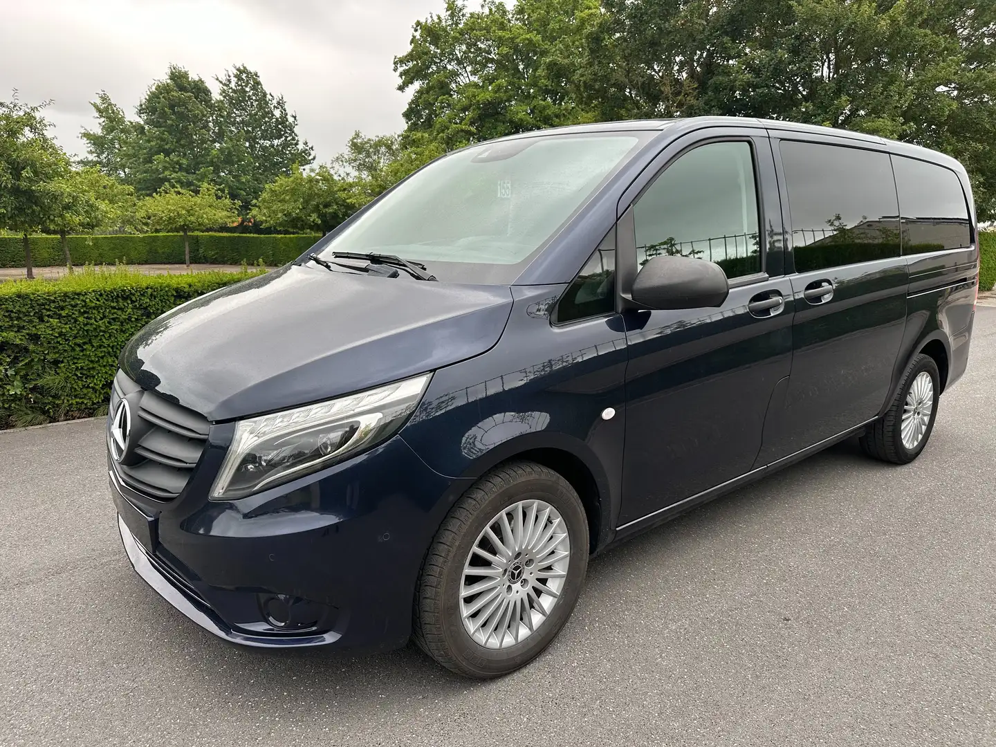 Mercedes-Benz Vito 116 CDI Tourer 9G Tronic Led/Navi 6 Places Bleu - 1