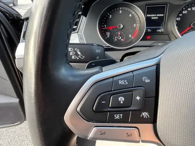 Volkswagen Passat view 12