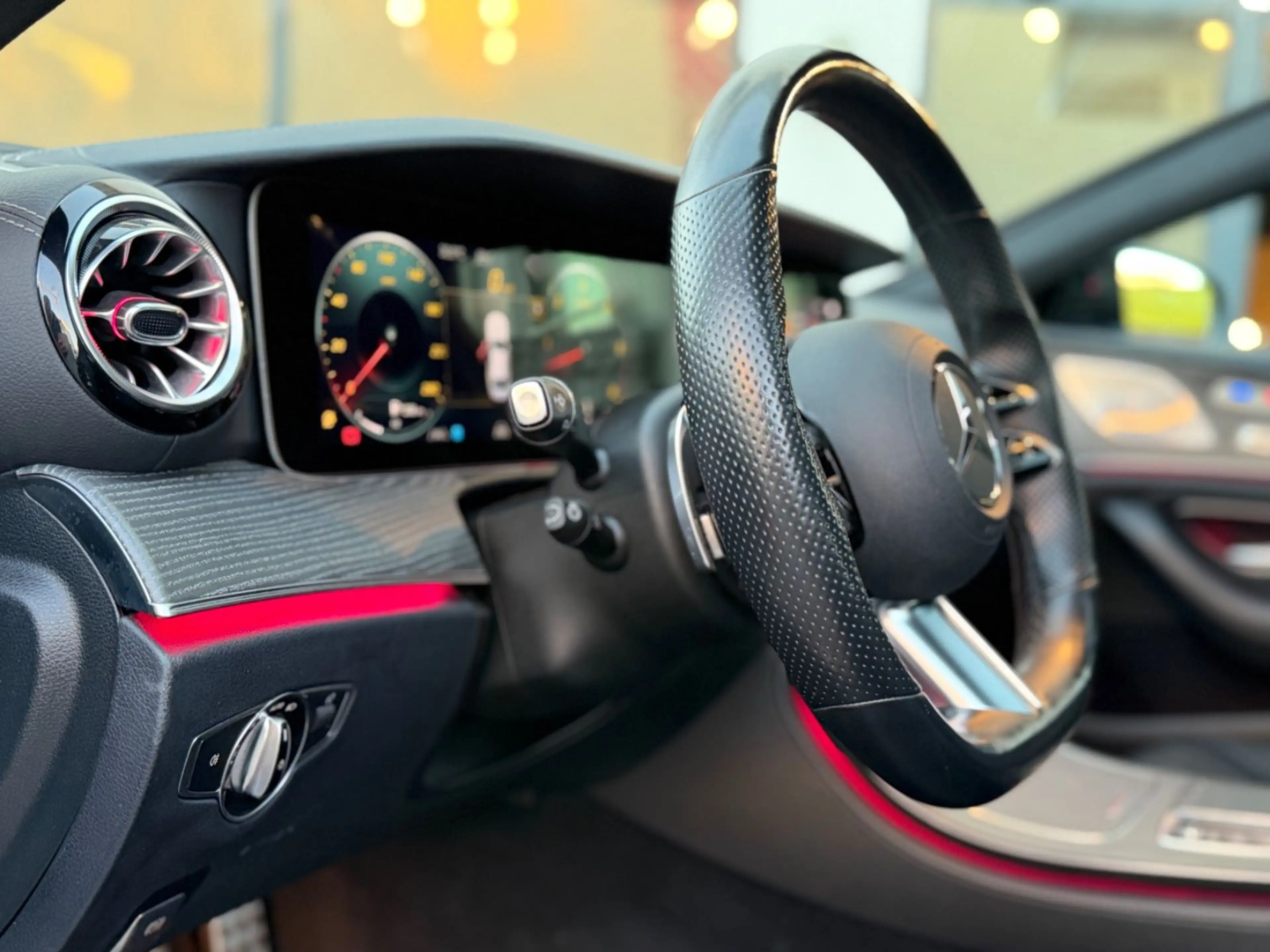 Mercedes-Benz CLS 400 d 4Matic AMG Line/HUD/Multibeam/Airmatic — photo 15