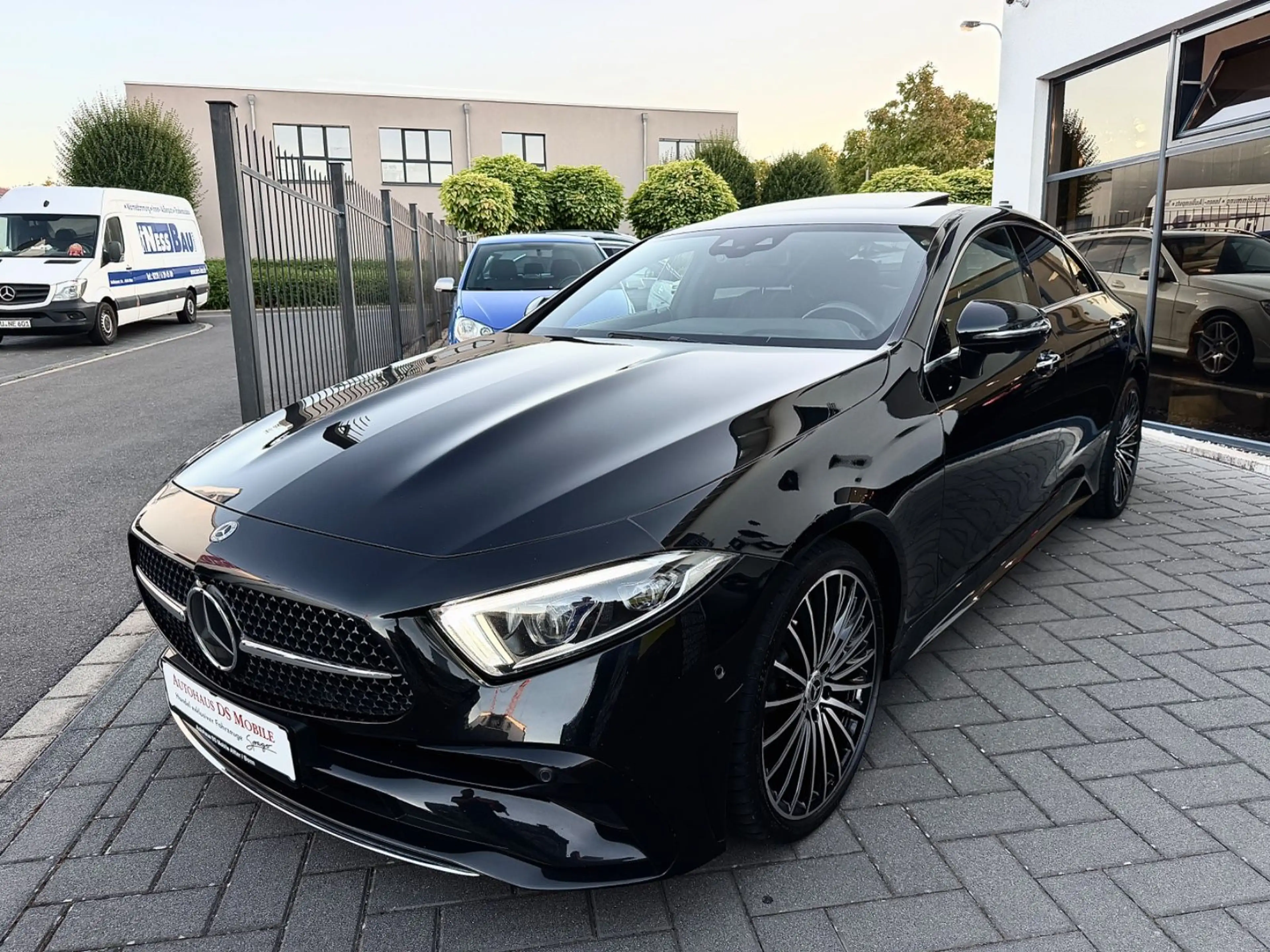Mercedes-Benz CLS 400 d 4Matic AMG Line/HUD/Multibeam/Airmatic — photo 3