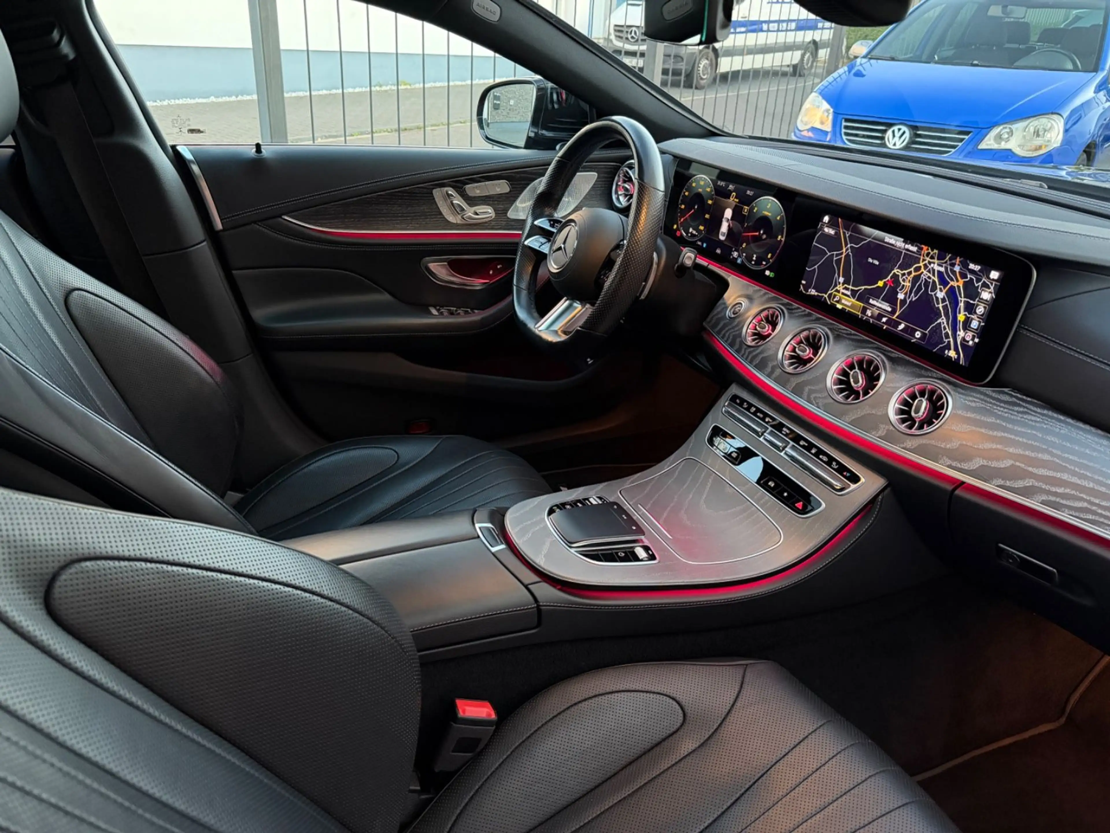 Mercedes-Benz CLS 400 d 4Matic AMG Line/HUD/Multibeam/Airmatic — photo 8