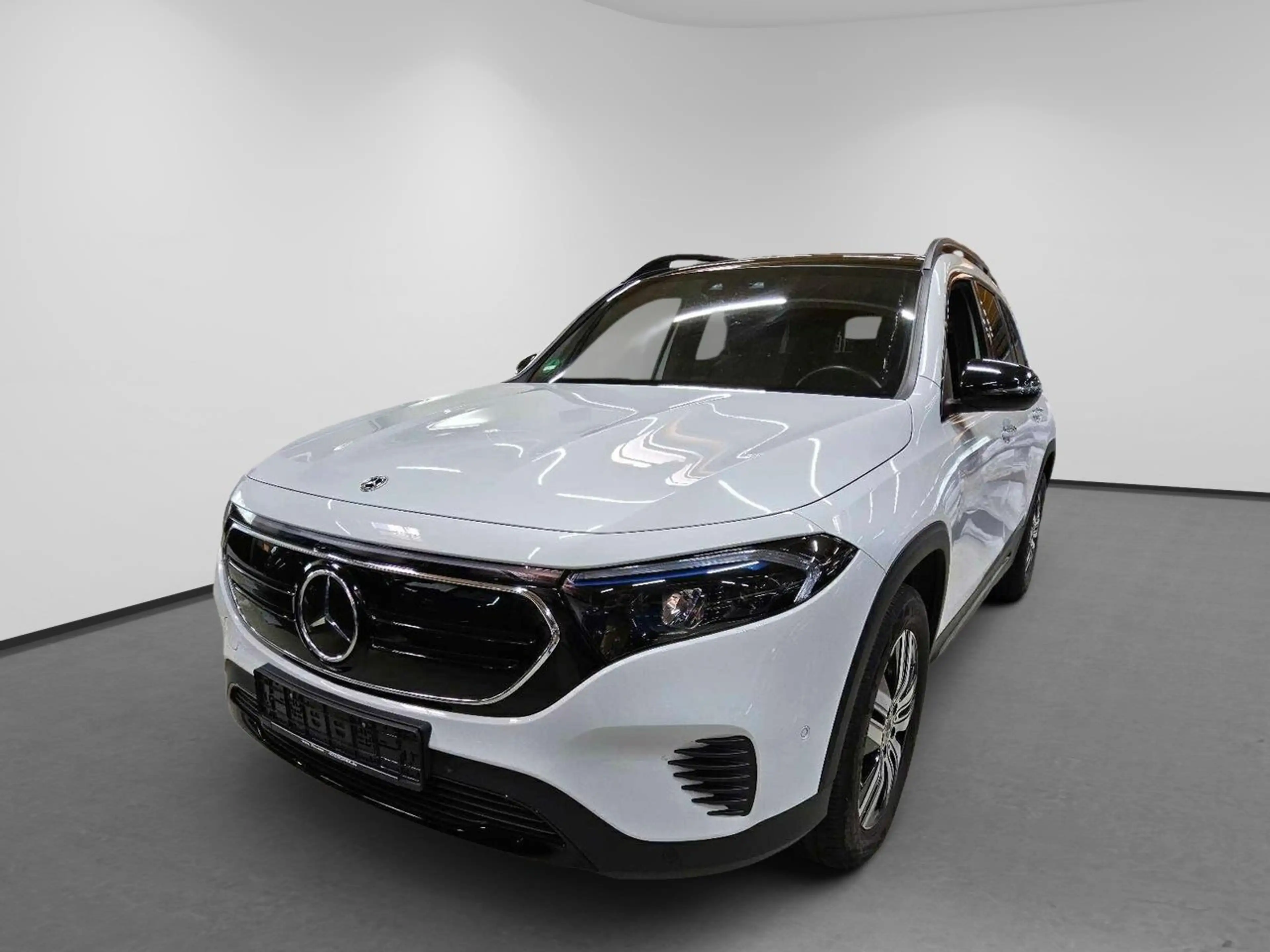 Mercedes-Benz EQB 250 + Pano S-Dach ACC BLIS Key — photo 2