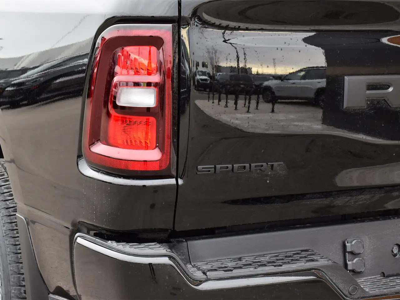 RAM 1500 снимка RAM 1500