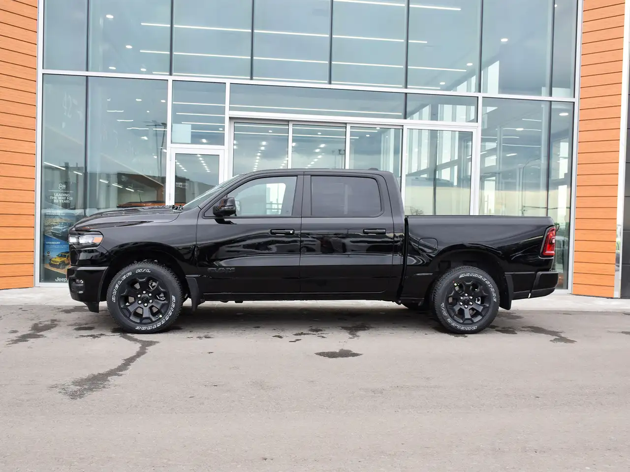 RAM 1500 снимка RAM 1500