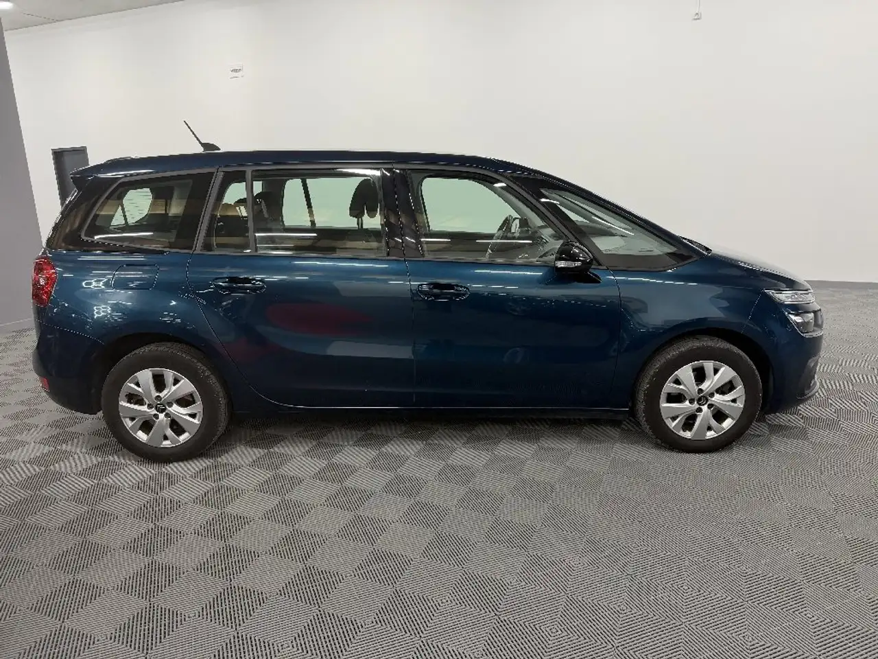 Citroen C4 Berline — photo 3