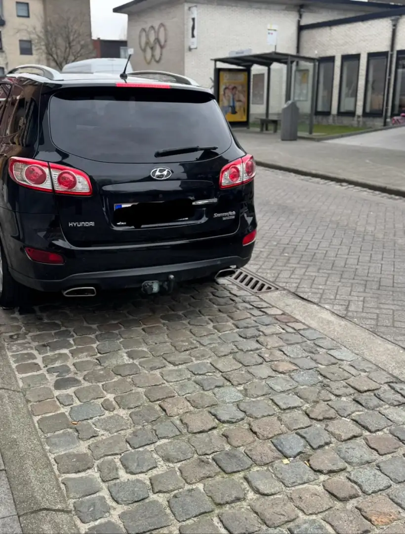 Hyundai SANTA FE 2.0 CRDi 2WD GLS Negru - 2